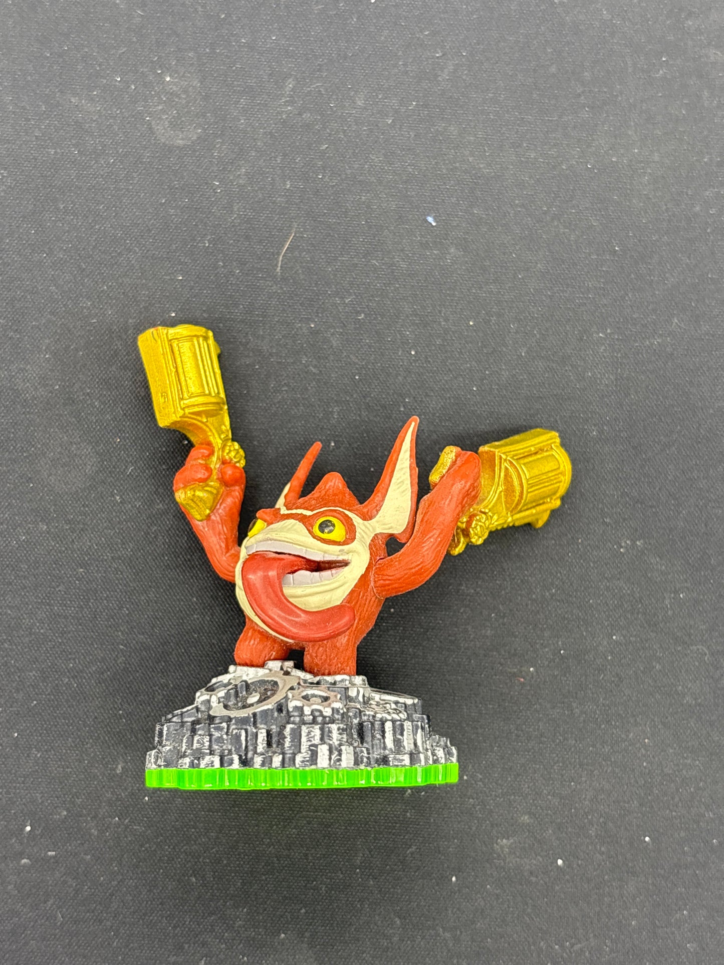 Auction Lot 52: Trigger Happy Skylanders Loose Figure