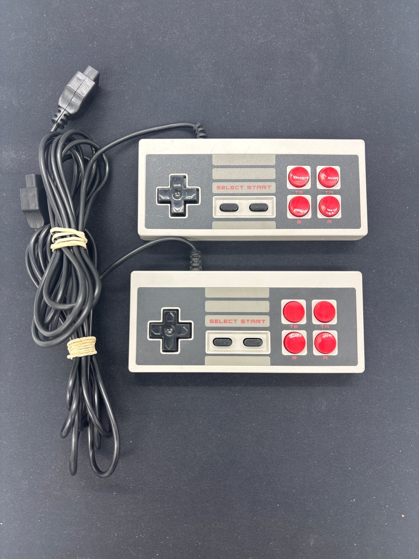 Auction Lot 181: Controllers for Nintendo NES