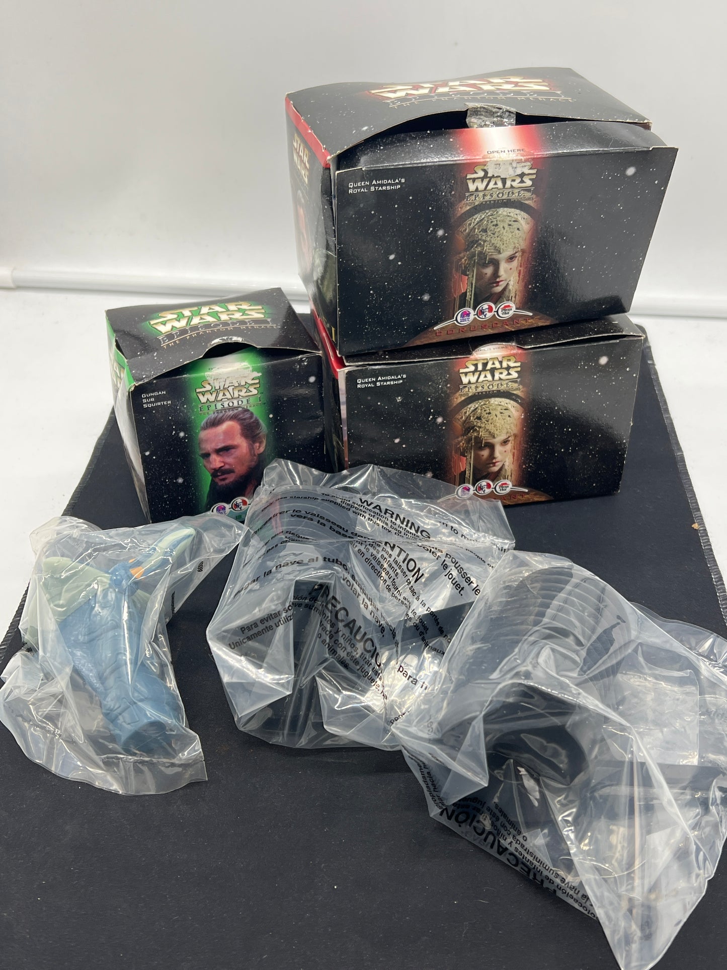 Auction Lot 14: Star Wars Episode 1 Taco Bell KFC Pizza Hut Kid's Meals Toys Lot