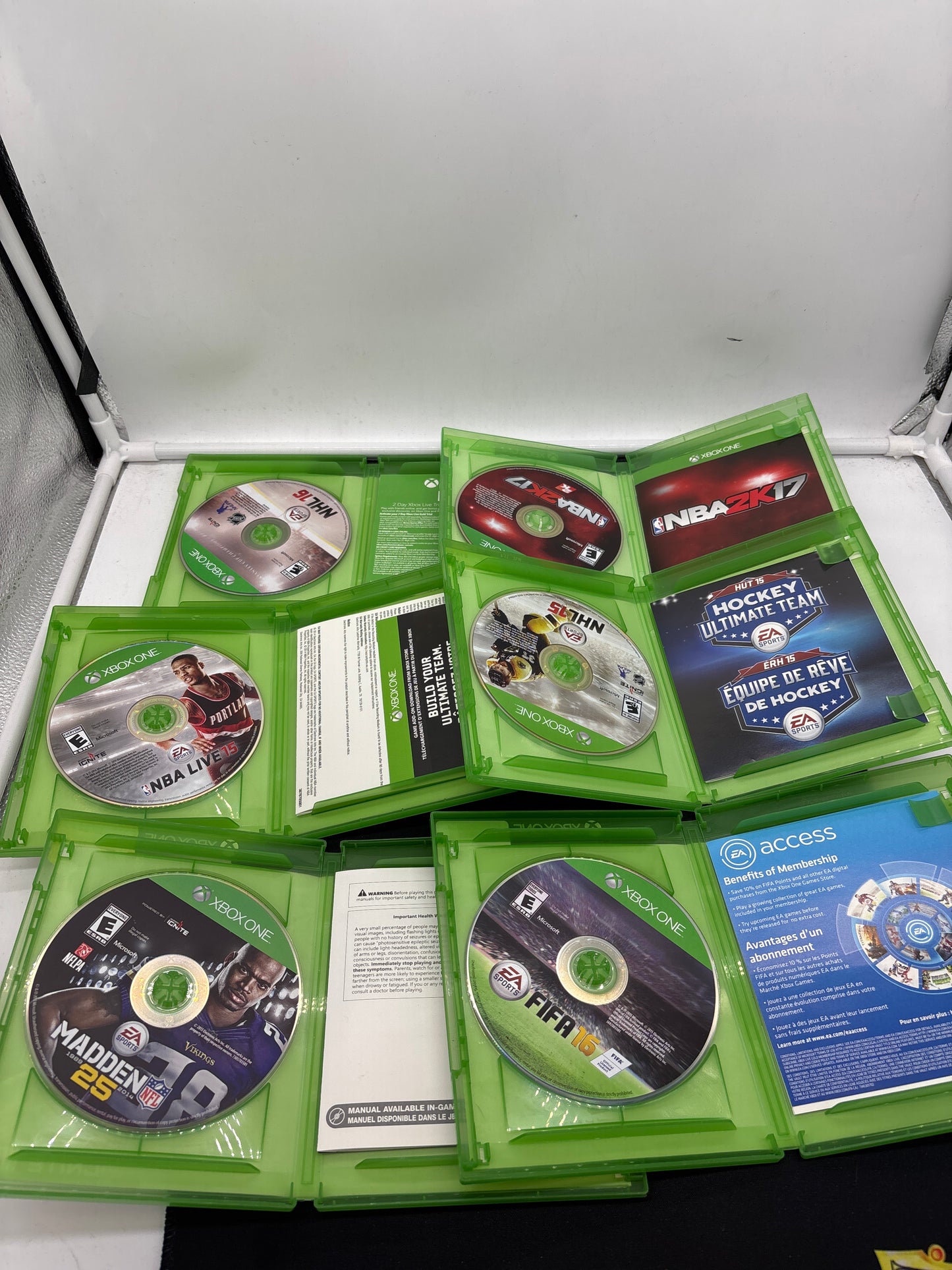 Auction Lot 126: XBOX ONE Video Game Lot of 6 NBA 2K17 NHL 15 16 NBA Live 15 Madden 25 FIFA 16