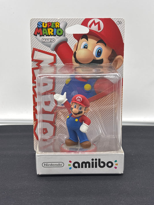 Auction Lot 105: Nintendo Amiibo Mario Super Mario