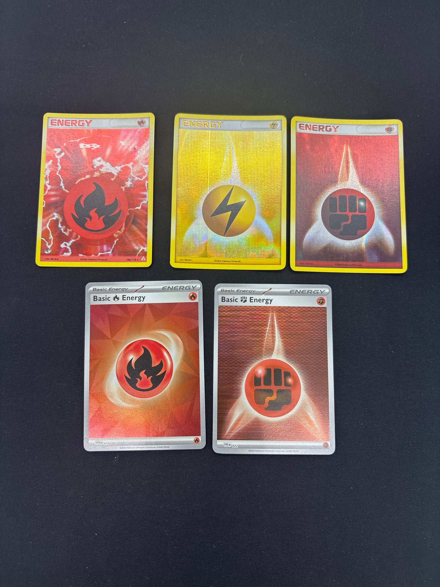 Auction Lot 70: Pokemon Holo Energy Card Lot 2 Conditions Vary
