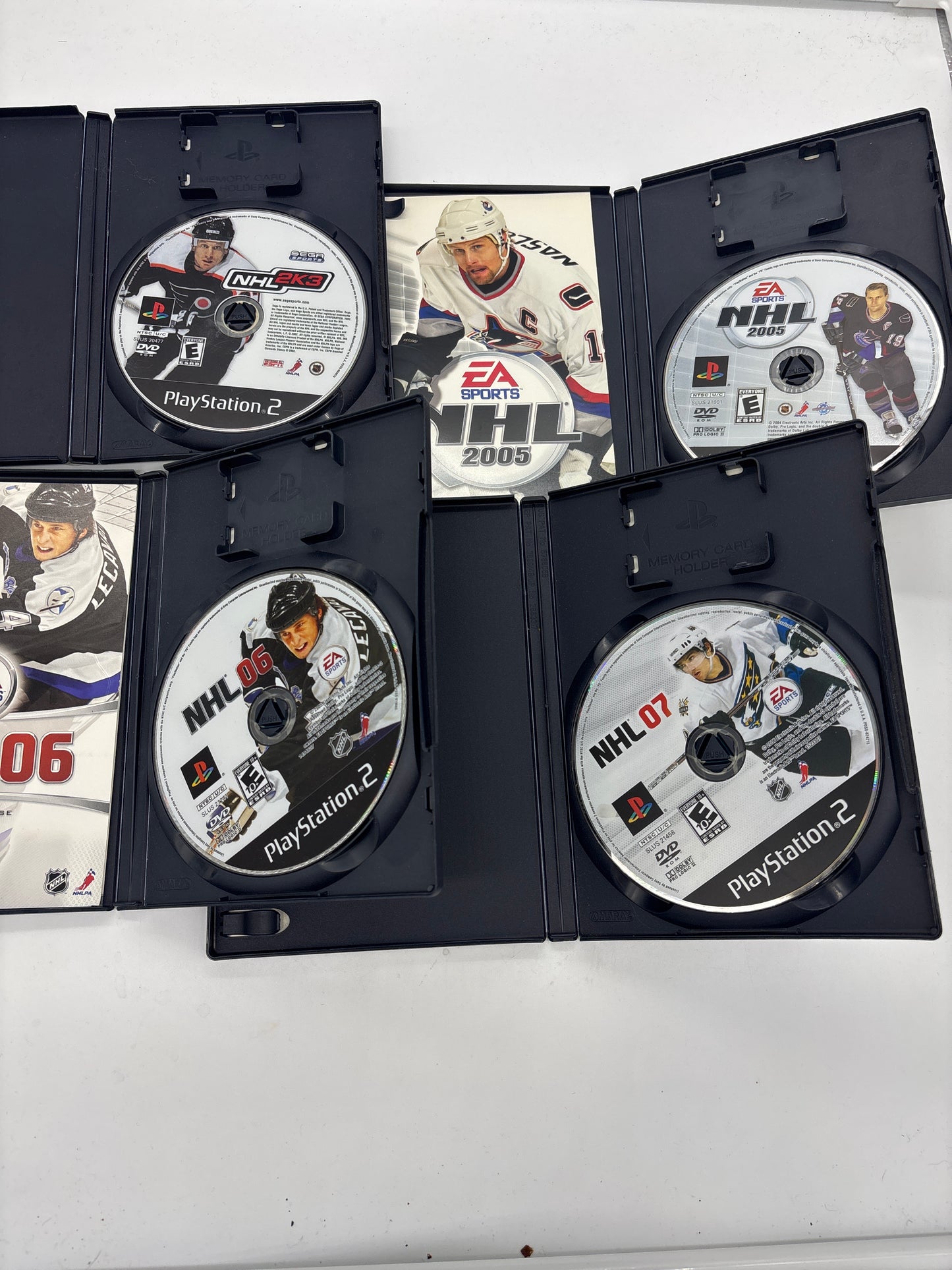 Auction Lot 187: NHL Video Game Lot 2 Playstation 2 CIB