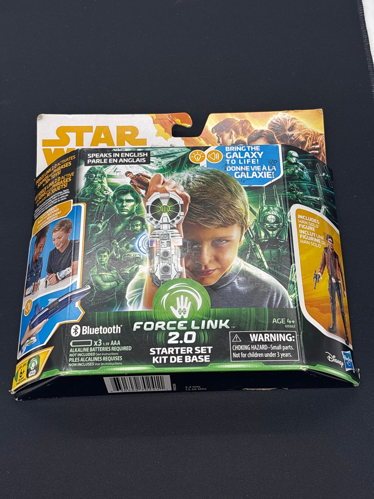 Auction Lot 90: Star Wars Force Link 2.0 Starter Kit With Figure