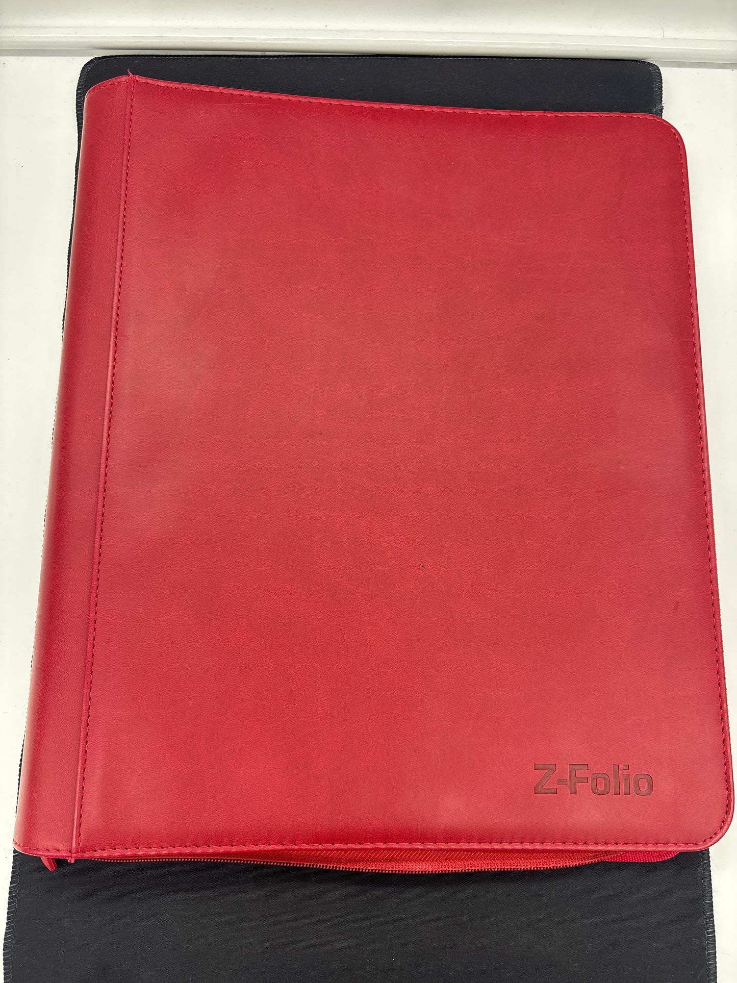 Auction Lot 277: Z Folio 9 Pocket Zipper Leather Binder Red Lightly Used