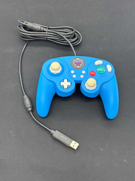 Auction Lot 315: Nintendo GameCube  Zelda Themed Controller