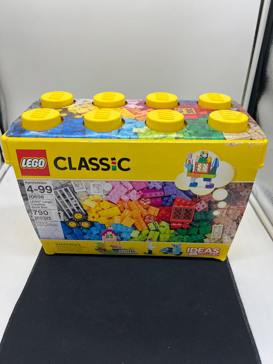 Auction Lot 100: LEGO Classic Large Creative Brick Box
