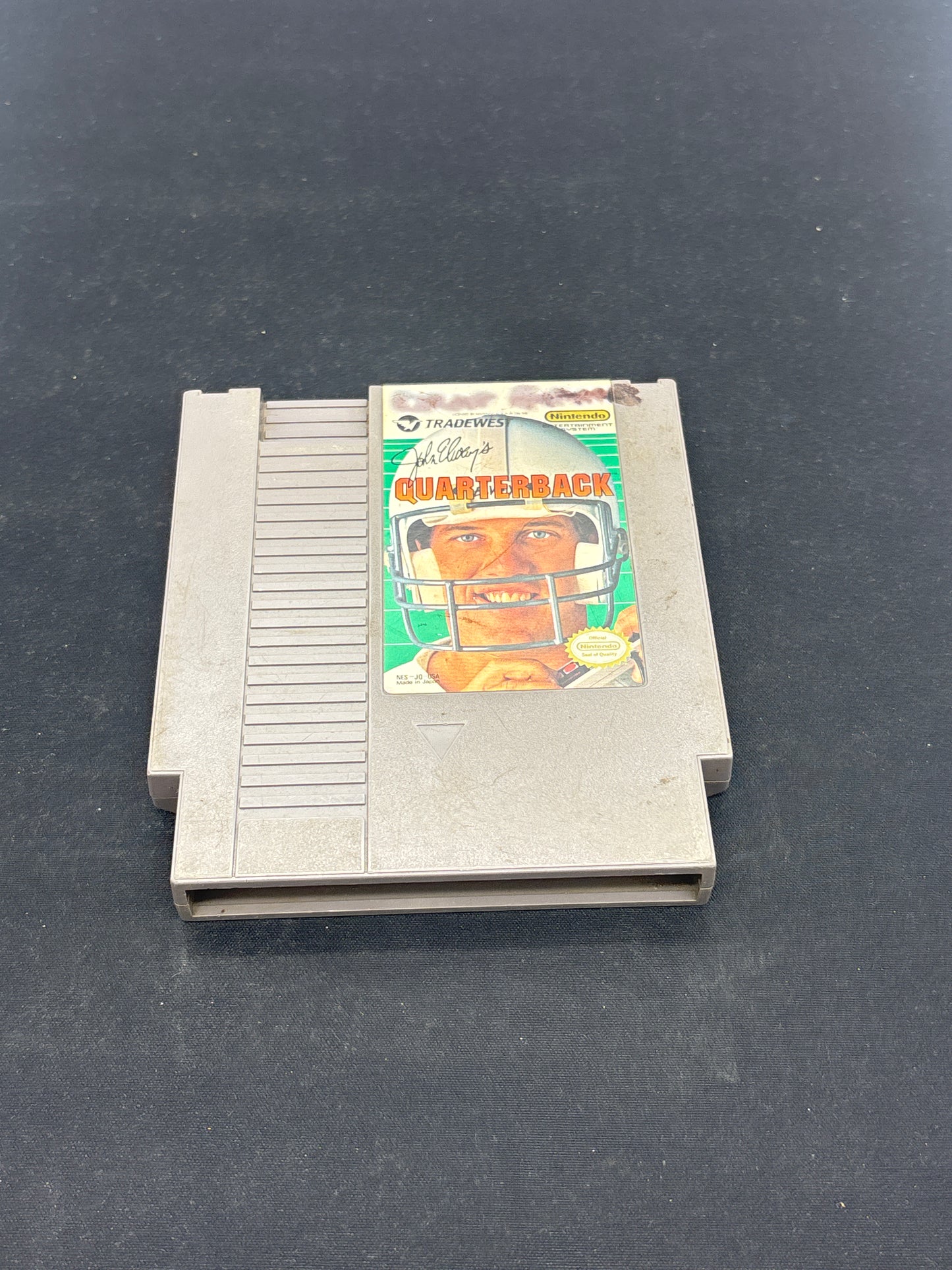 Auction Lot 128: NES Video Game Quarterback Loose
