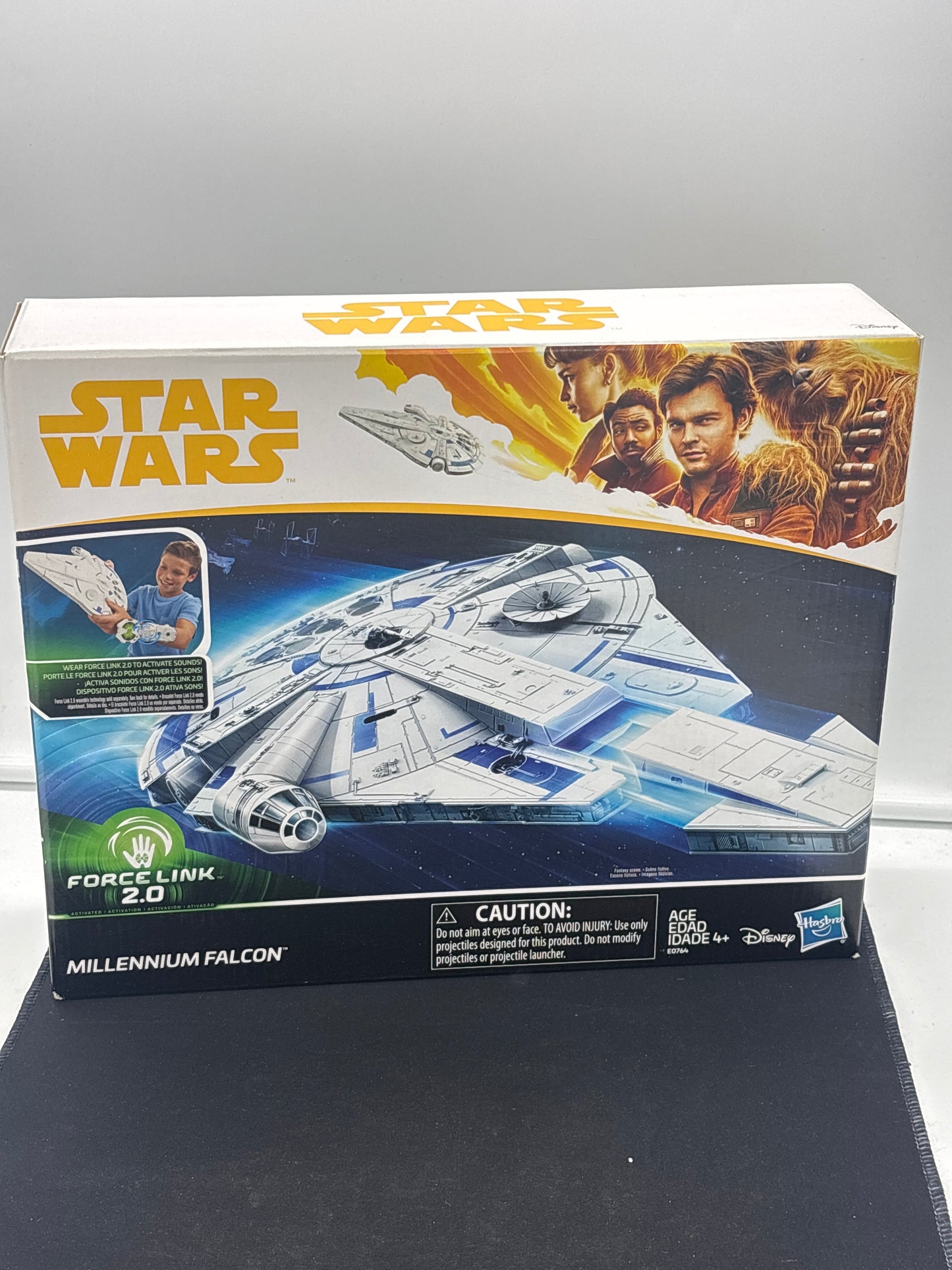 Auction Lot 174: Star Wars Millennium Falcon Force Link 2.0 Hasbro