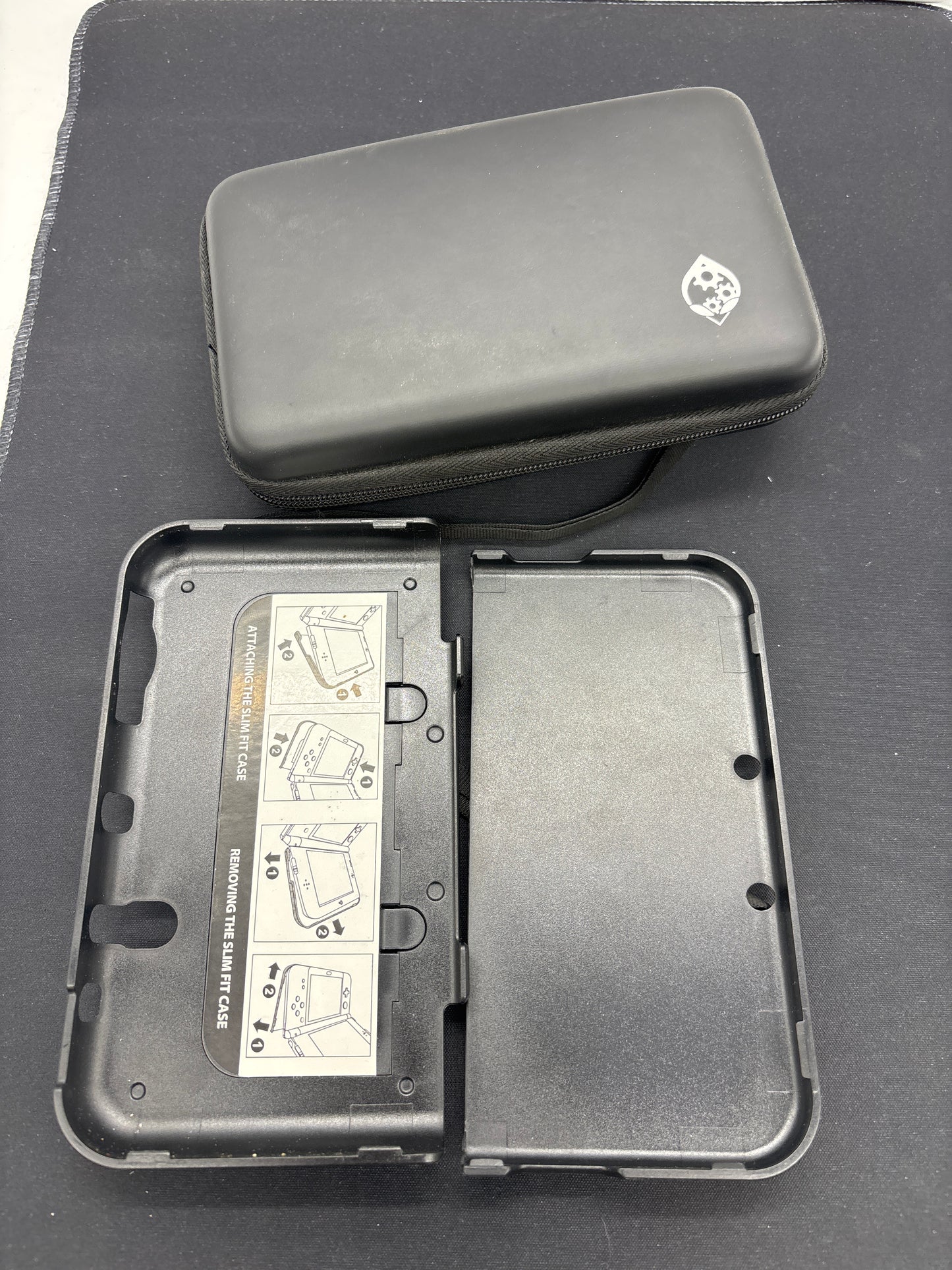 Auction Lot 140: Nintendo 3DS XL Case and Shell Cover