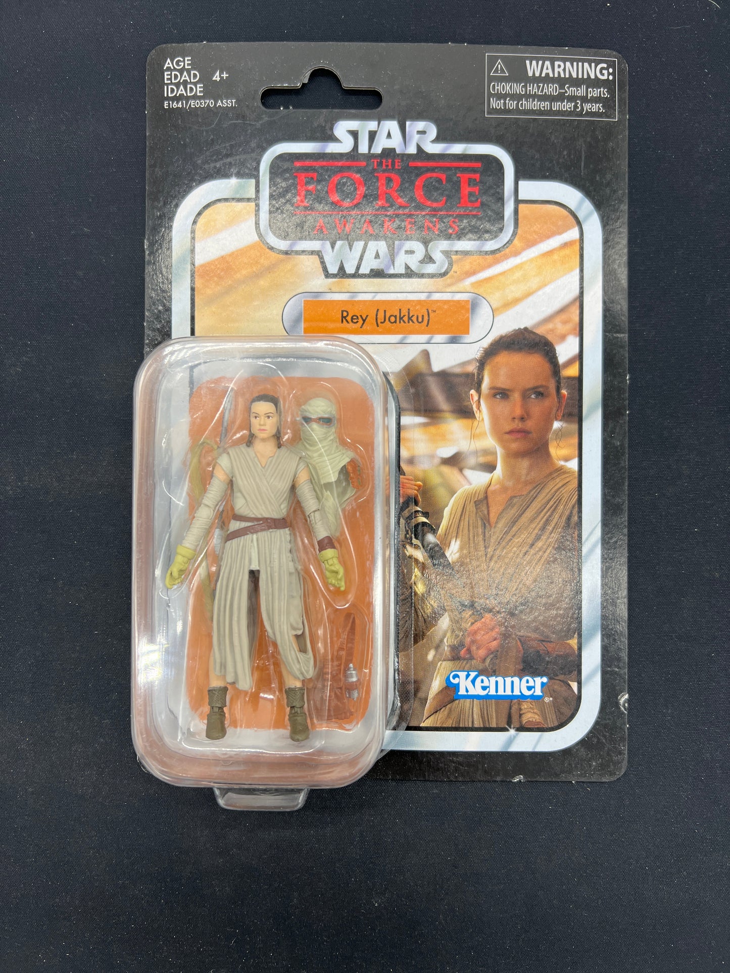 Auction Lot 91: Kenner Star Wars the Force Awakens Rey (Jakku) Figure