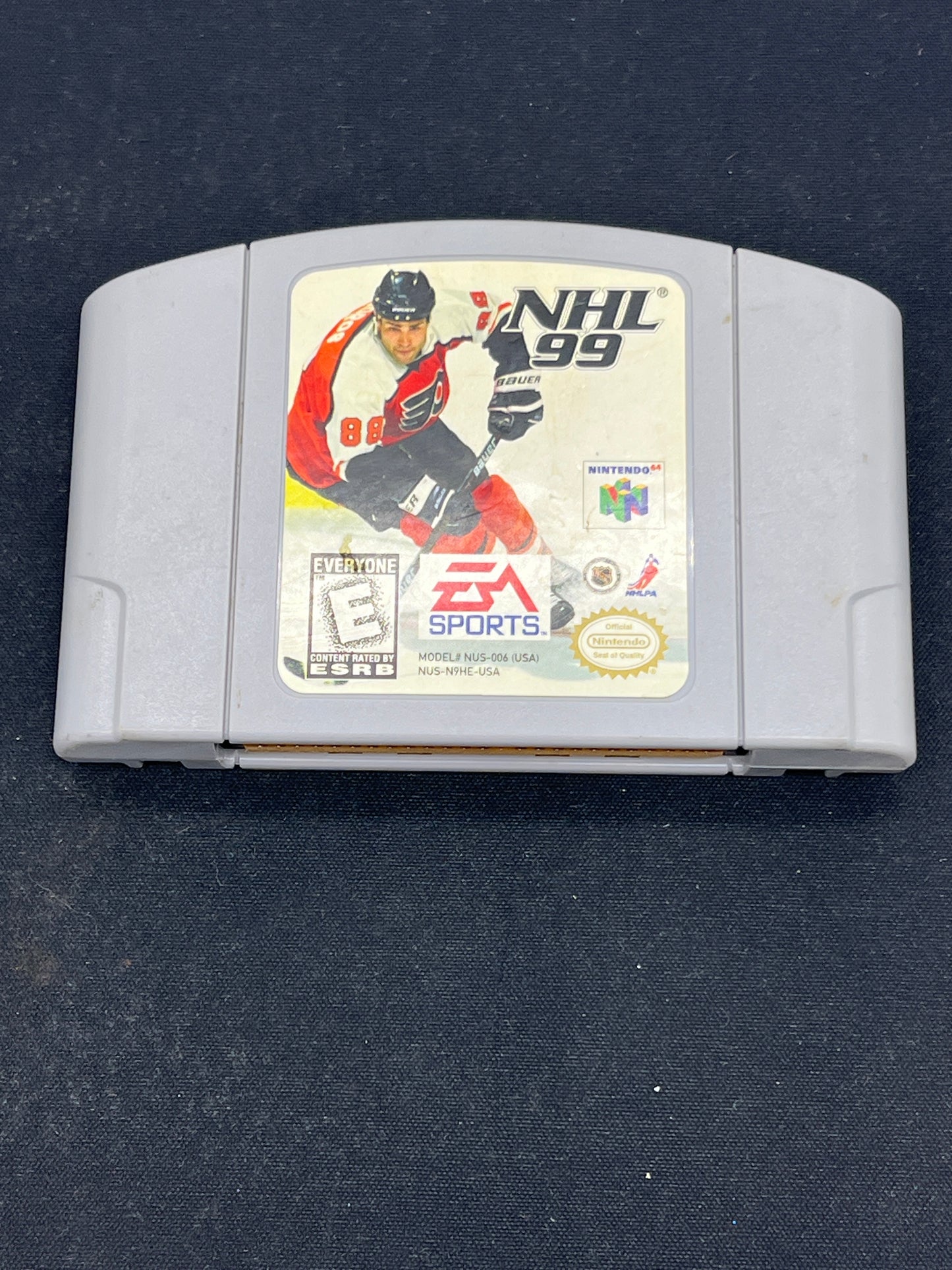 Auction Lot 69: Nintendo N64 Video Game NHL 99 Loose