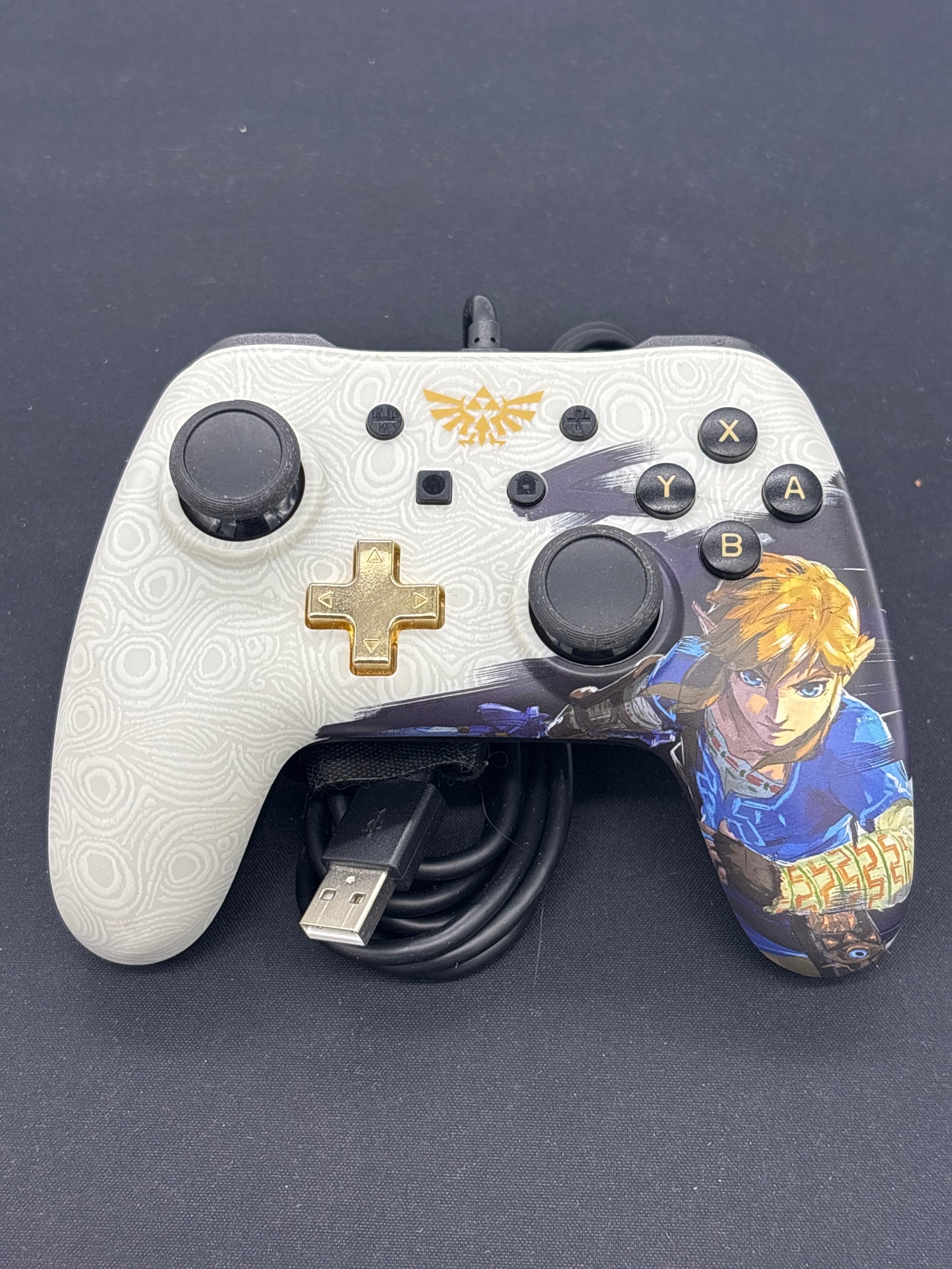 Auction Lot 12: Nintendo Switch Legend of Zelda Themed Wired Controller Untested