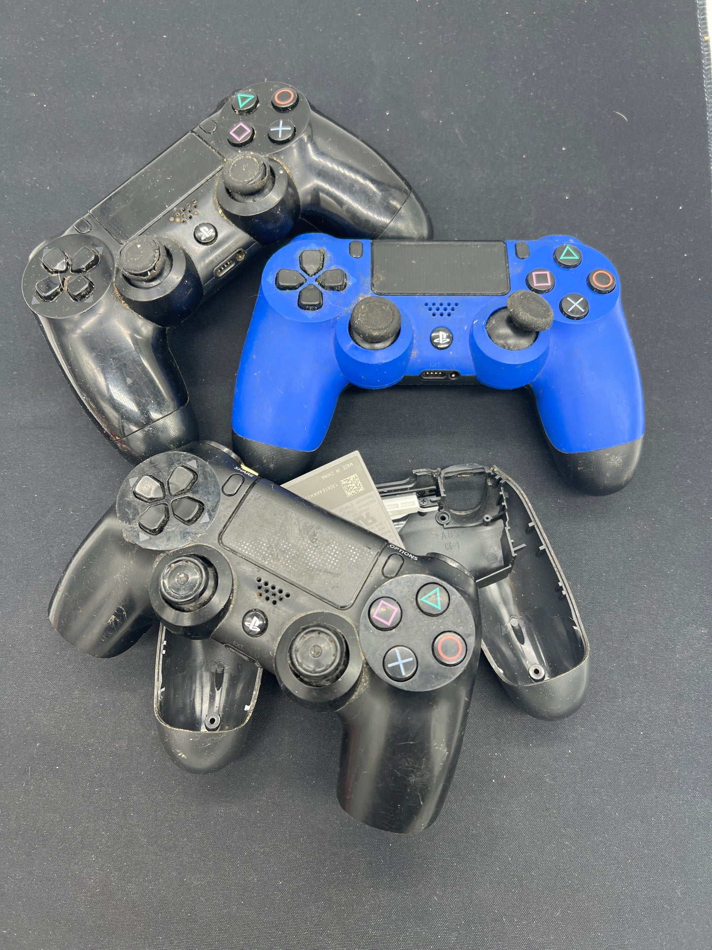 Auction Lot 349: PlayStation Controller Lot For Parts