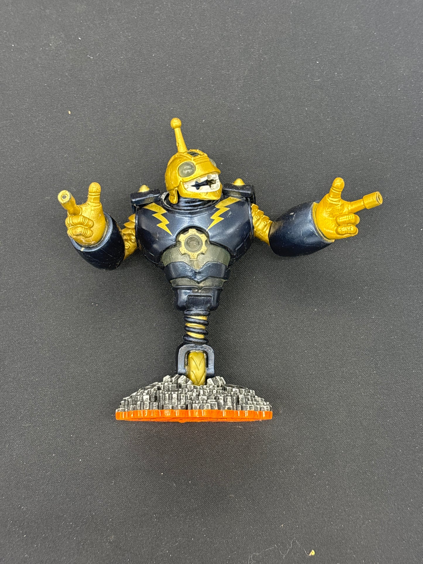 Auction Lot 84: Skylanders Loose Figure Lot 4