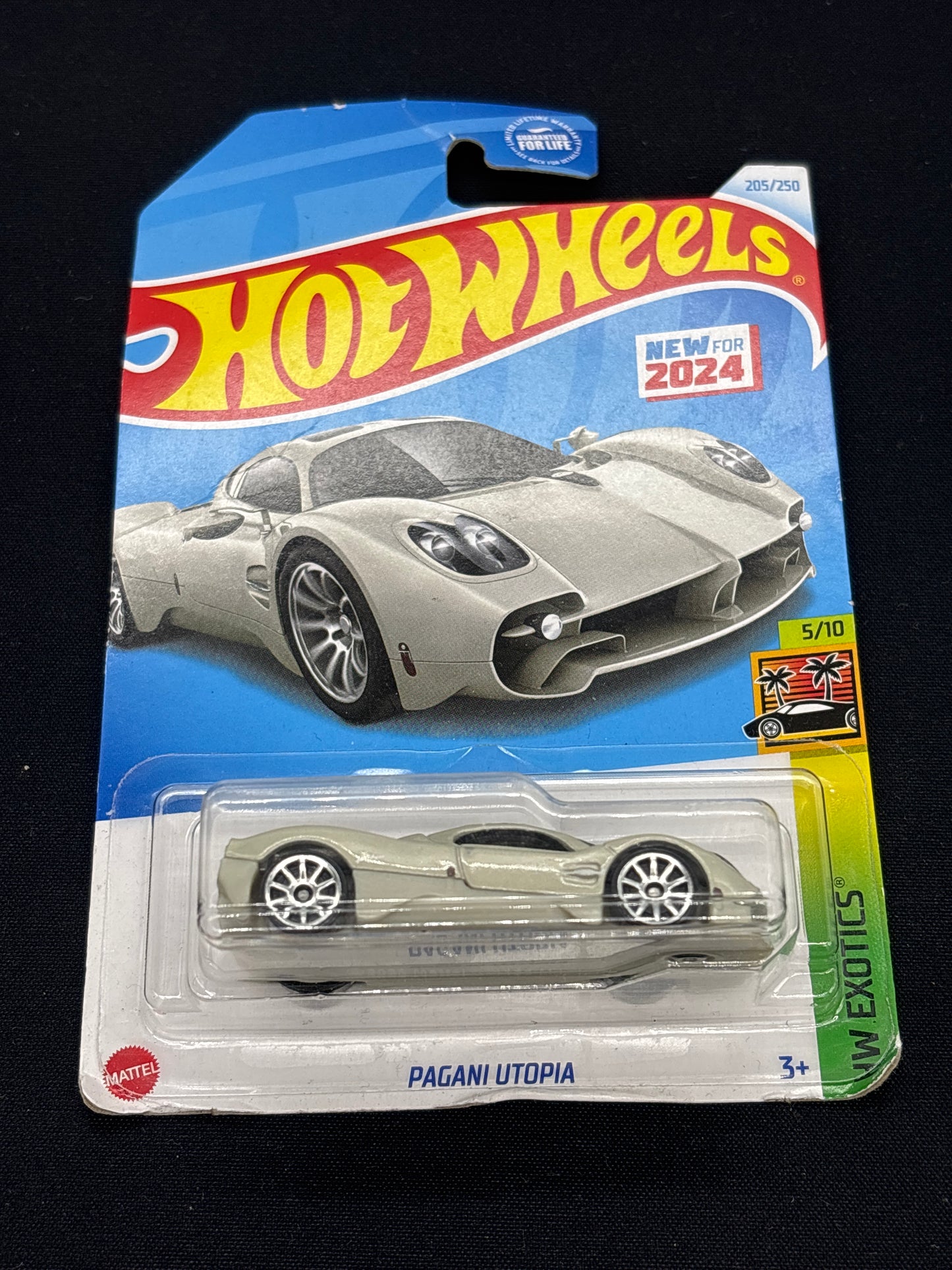 Auction Lot 63: Hot Wheels Pagani Utopia