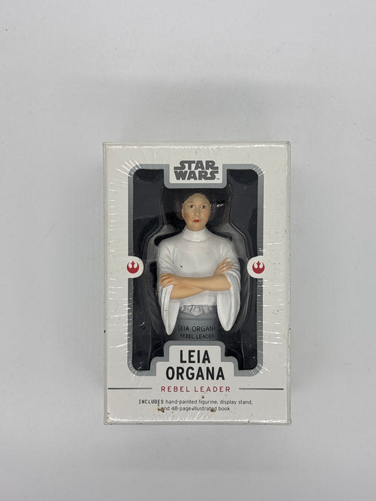 Auction Lot 105: Princess Leia Rebel Leader Star Wars Figure Sealed