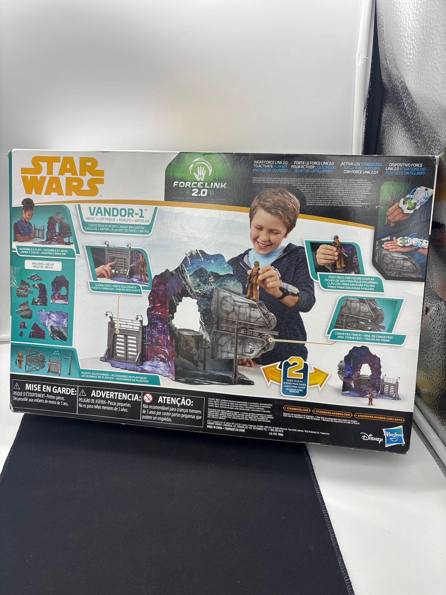 Auction Lot 99: Star Wars Vandor-1 Cardstock Playset