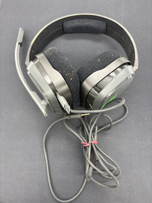 Auction Lot 104: Artro A10 Wired Headset Aux Plug Untested