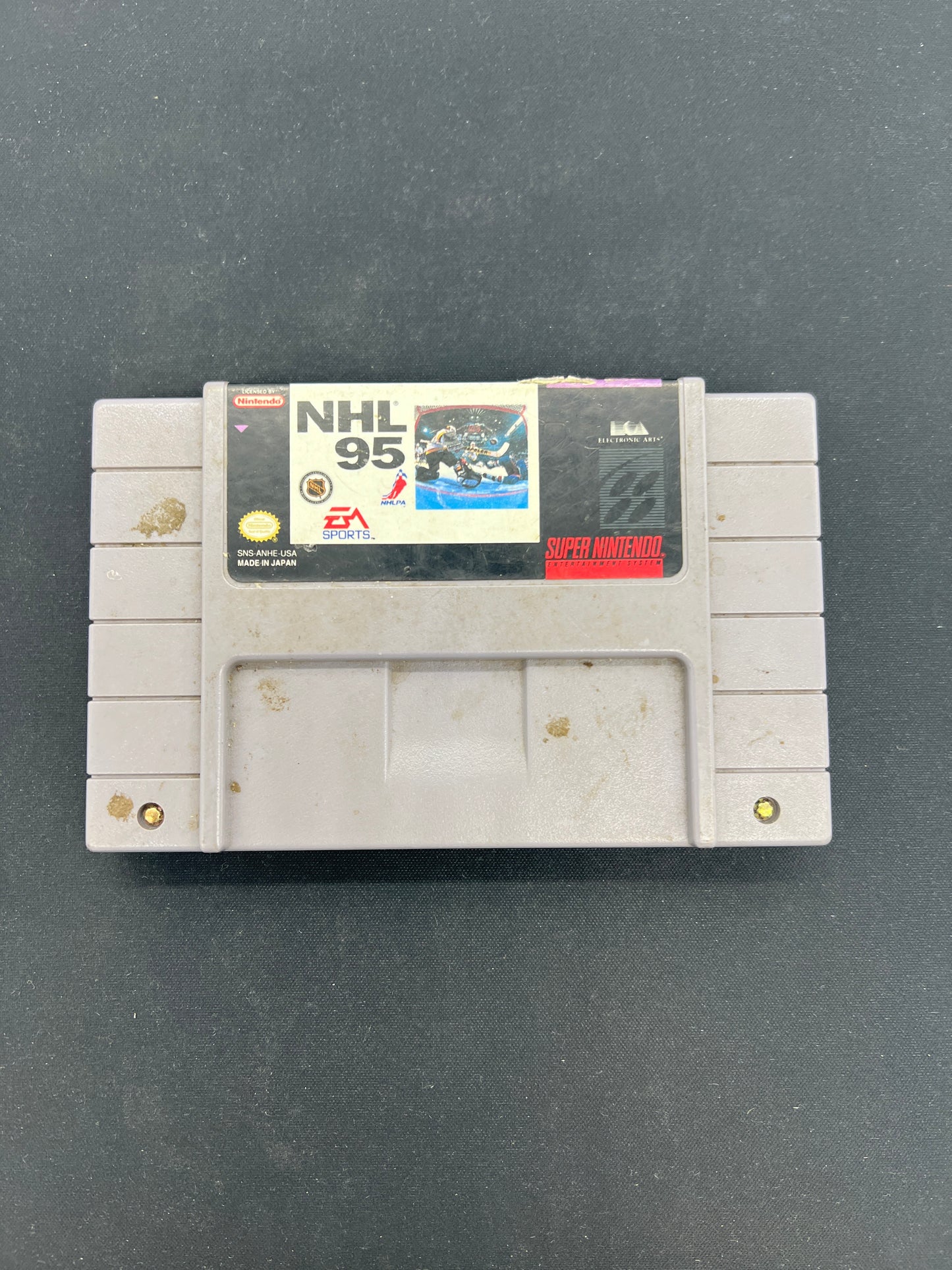 Auction Lot 118: Nintendo SNES Video Game NHL 95 Loose