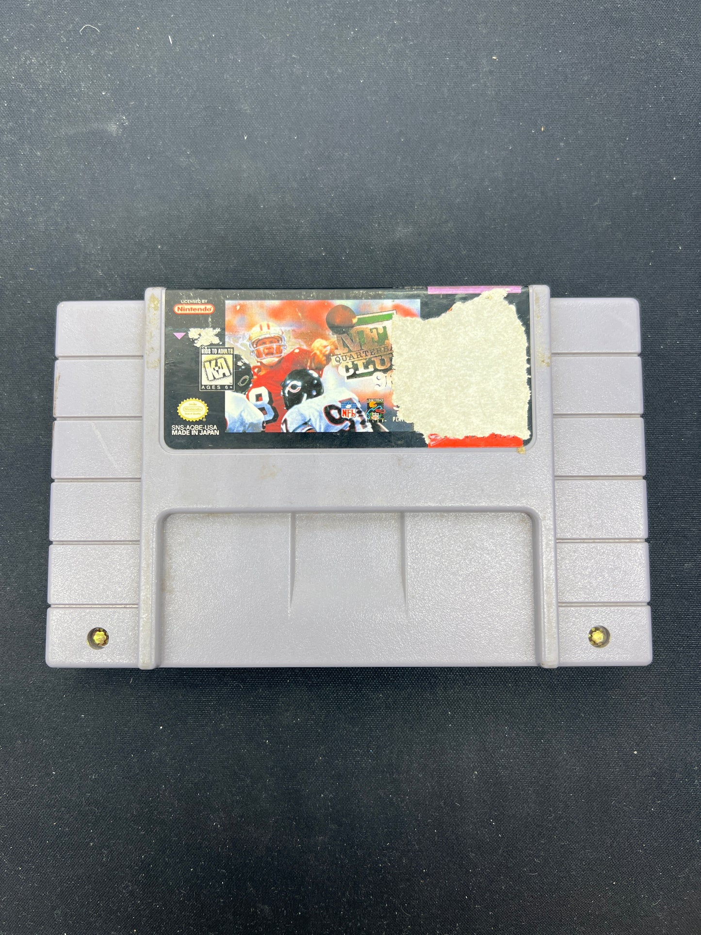 Auction Lot 324: Nintendo SNES Video Game Loose NFL Quarterback Club 96