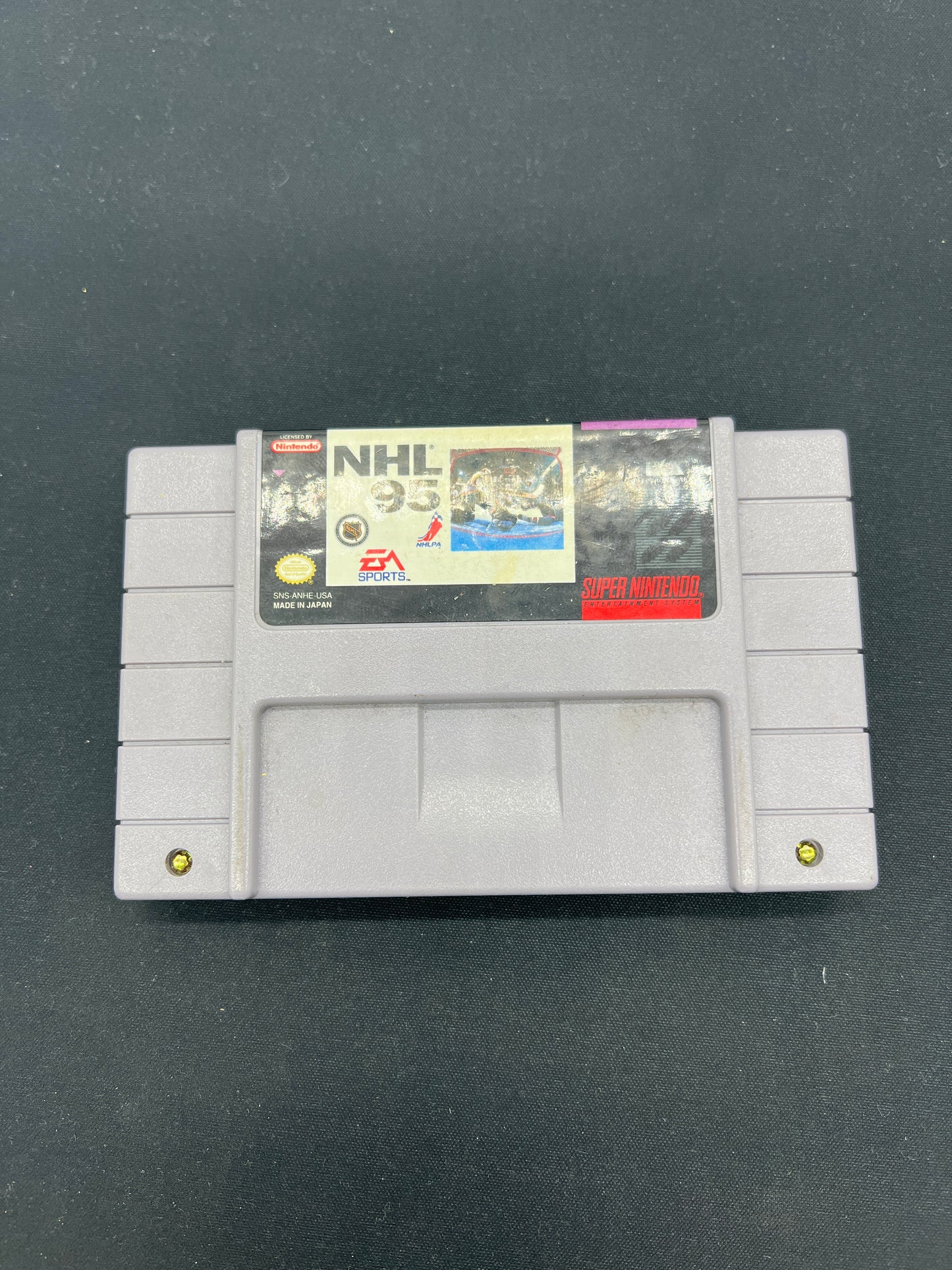 Auction Lot 119: SNES Video Game NHL '95 Loose