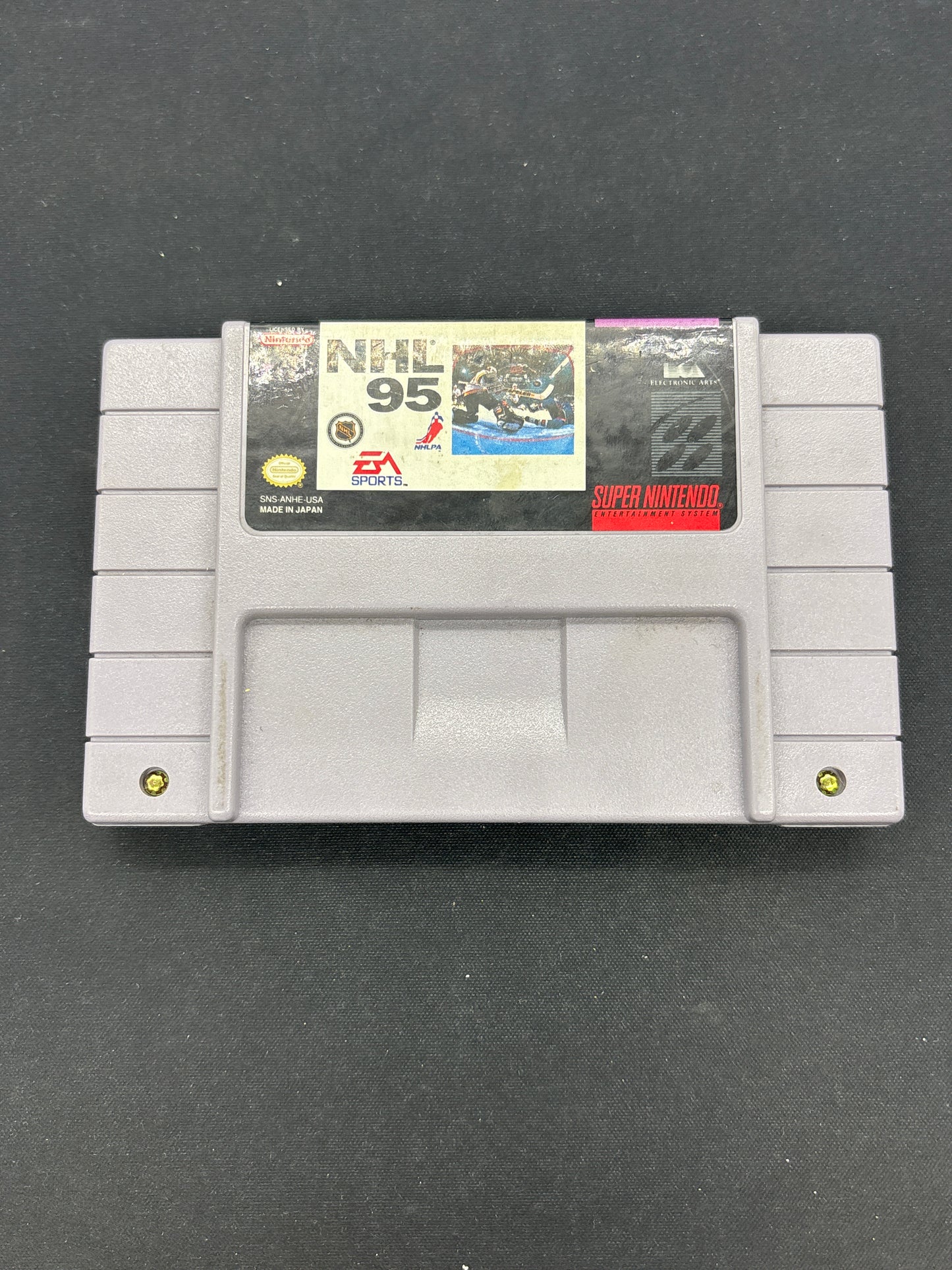 Auction Lot 155: SNES Video Game EA NHL '95