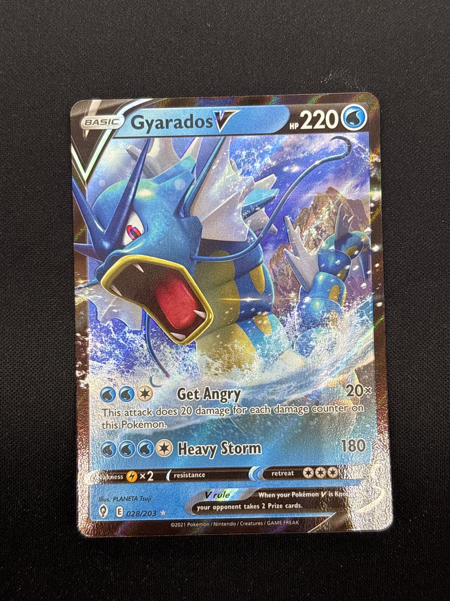 Auction Lot 187: Gyarados V Full Art Card Conditions Vary