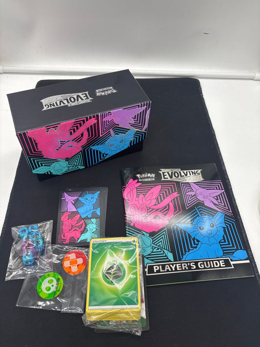 Auction Lot 333: Pokemon Evolving Skies Empty ETB With Accessories