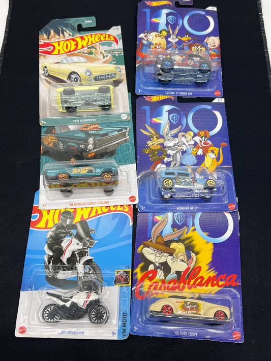 Auction Lot 11: Hot Wheels Assorted Lot of 6 Warner Brothers Themed
