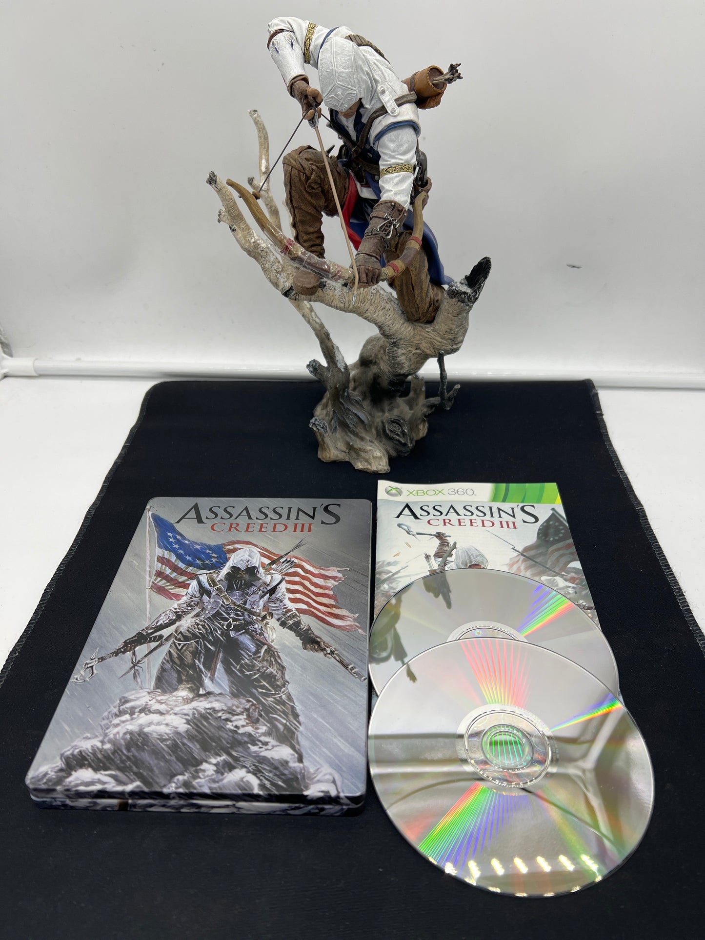Auction Lot 7: XBOX 360 Video Game Assassin's Creed 3 Steelbook Edition CIB With Connor Figure