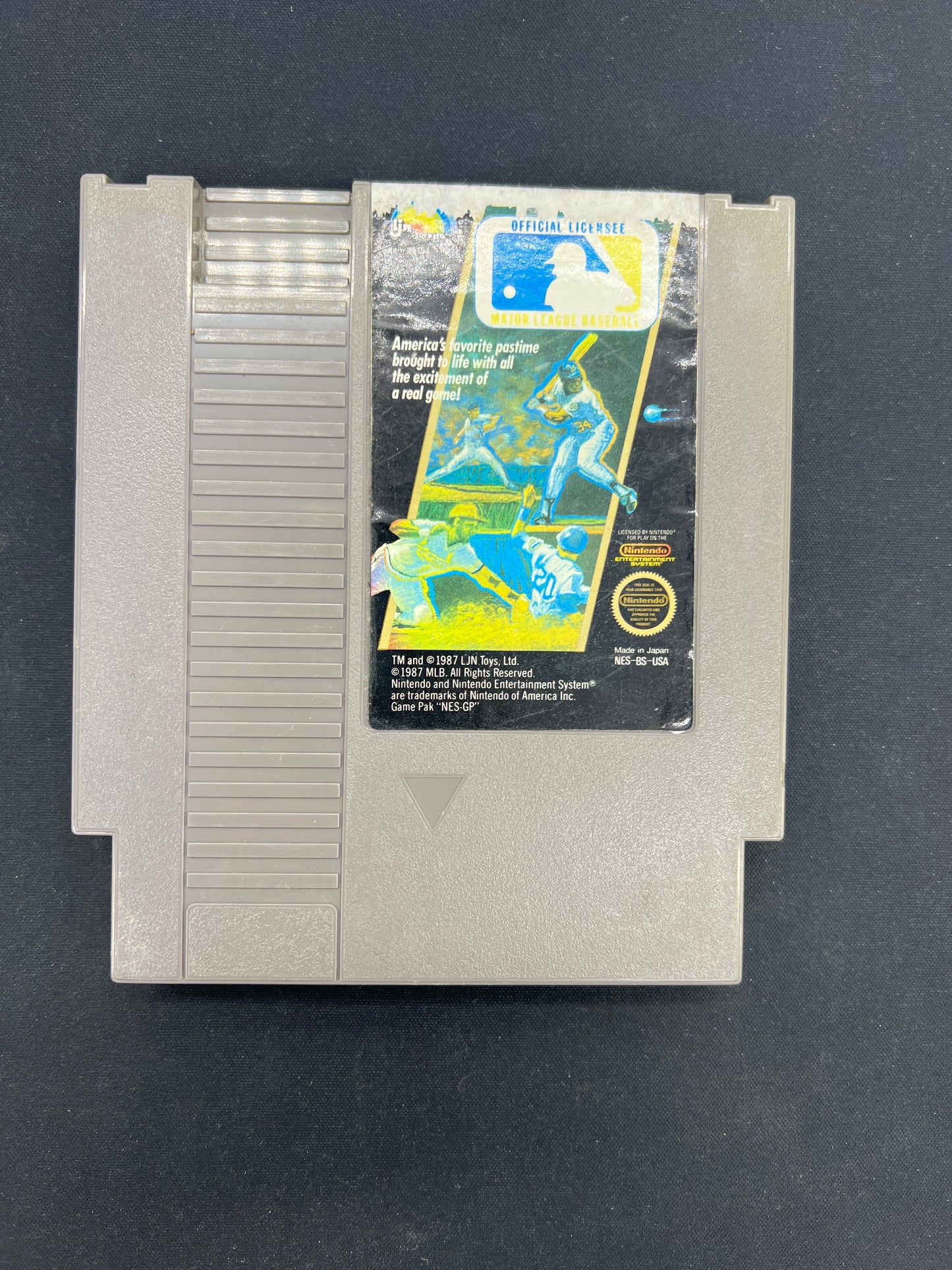 Auction Lot 98: NES Video Game MLBPA Baseball Loose