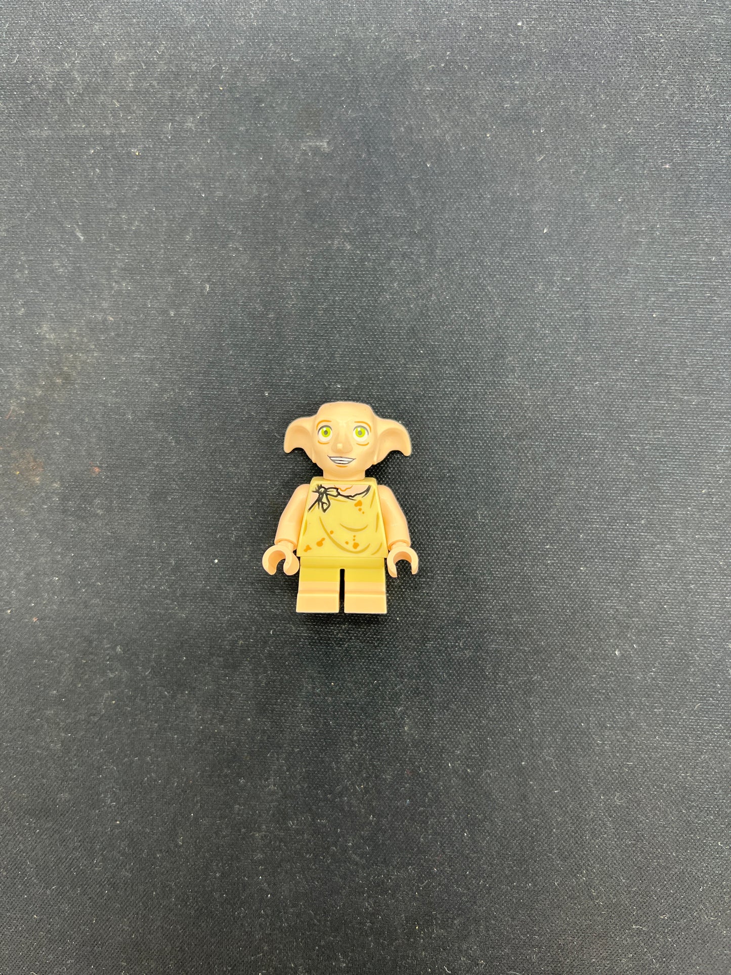 Auction Lot 198: Lego Mini Figure Dobby Loose