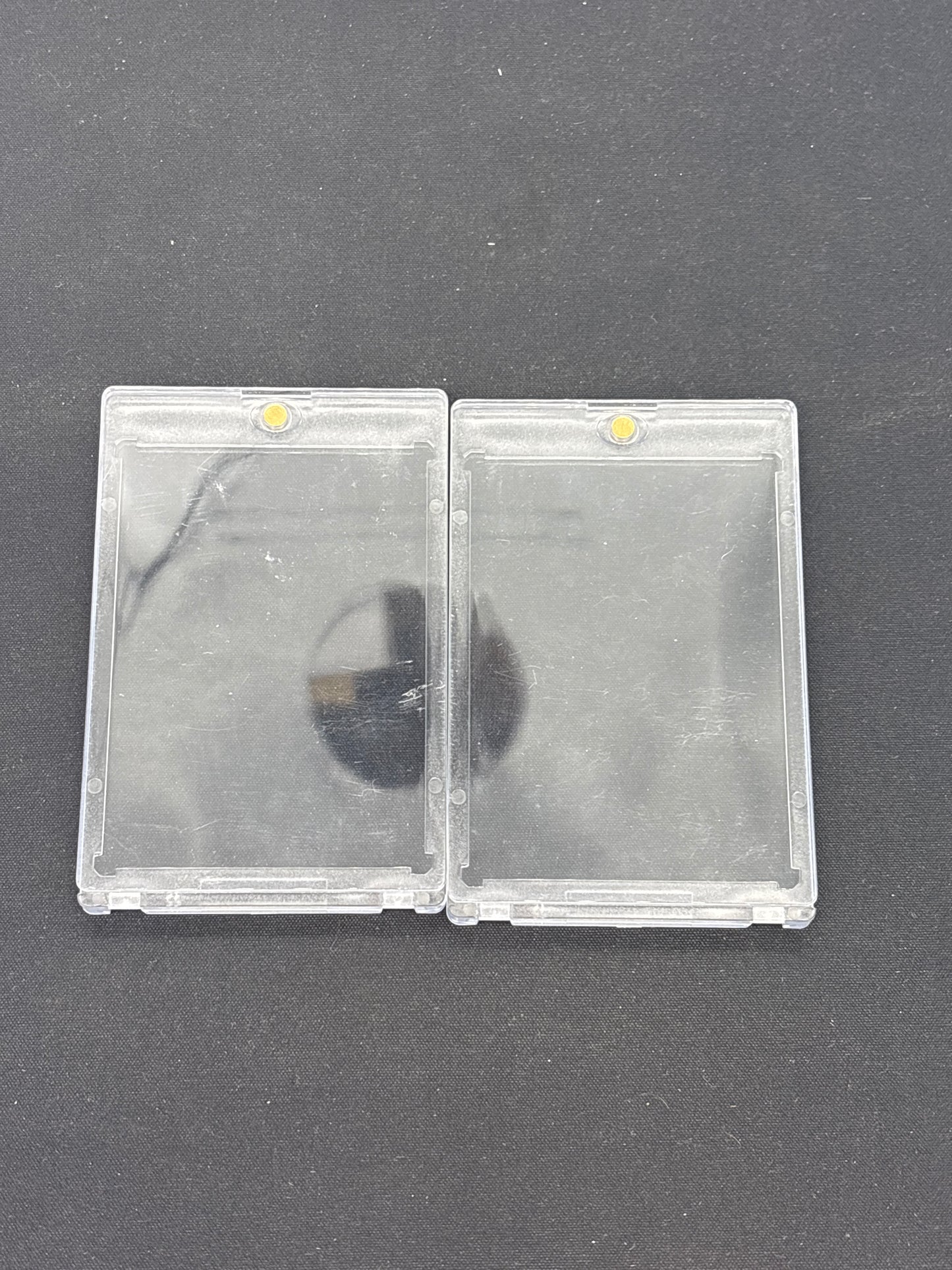 Auction Lot 130: Unbranded 35pt Magnetic Card Holder Lot