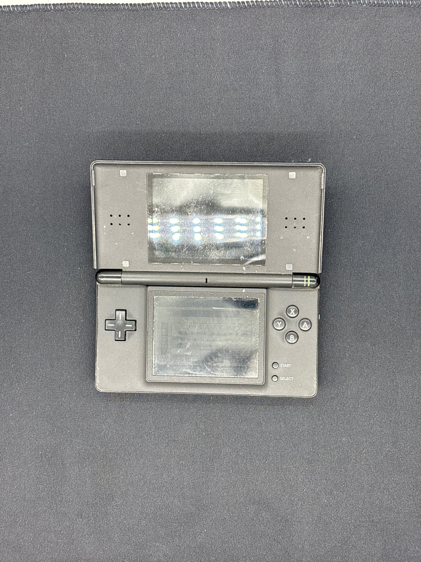 Auction Lot 100: Nintendo DS Tested and Working