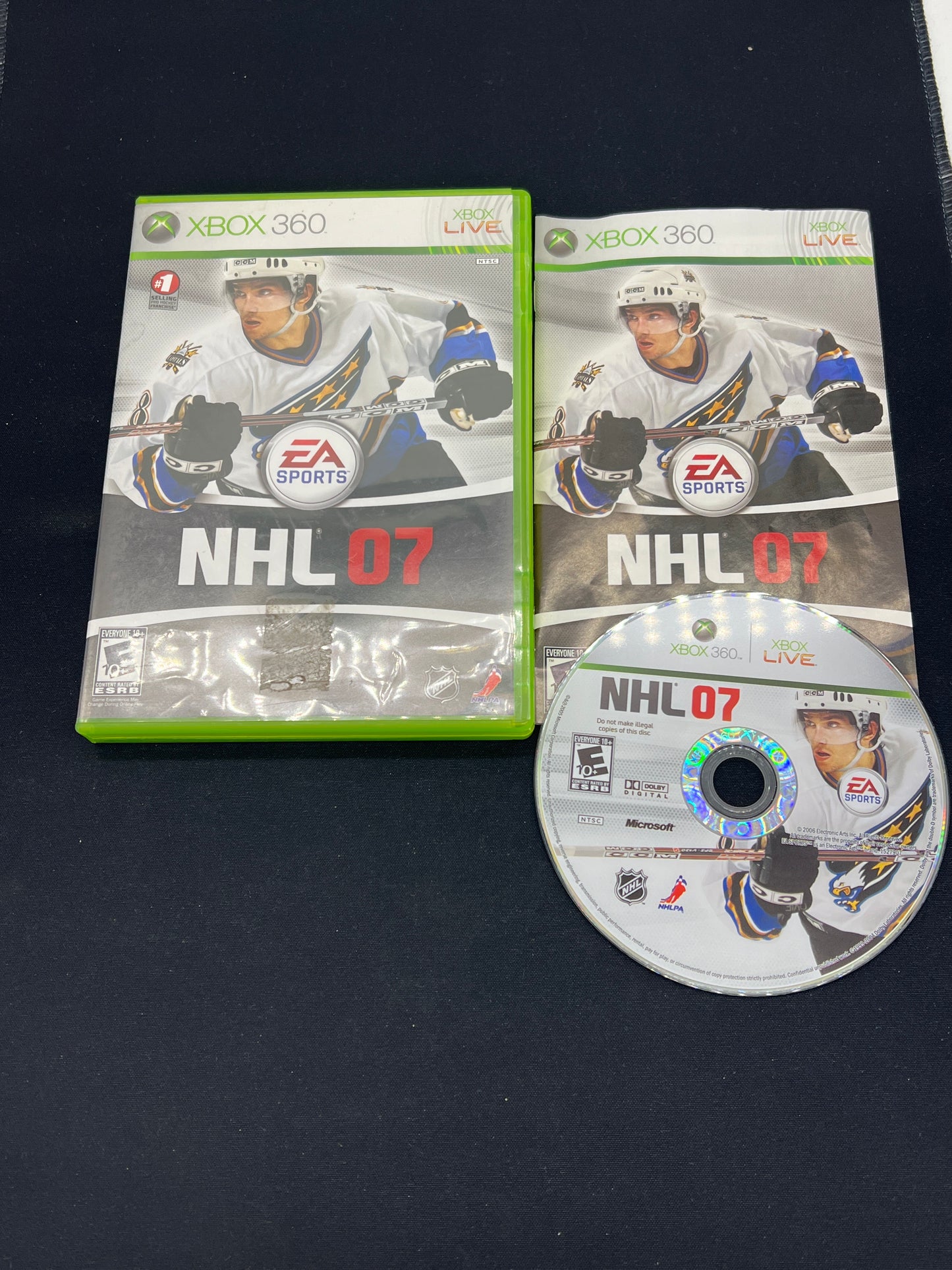 Auction Lot 92: XBOX 360 NHL 07 CIB