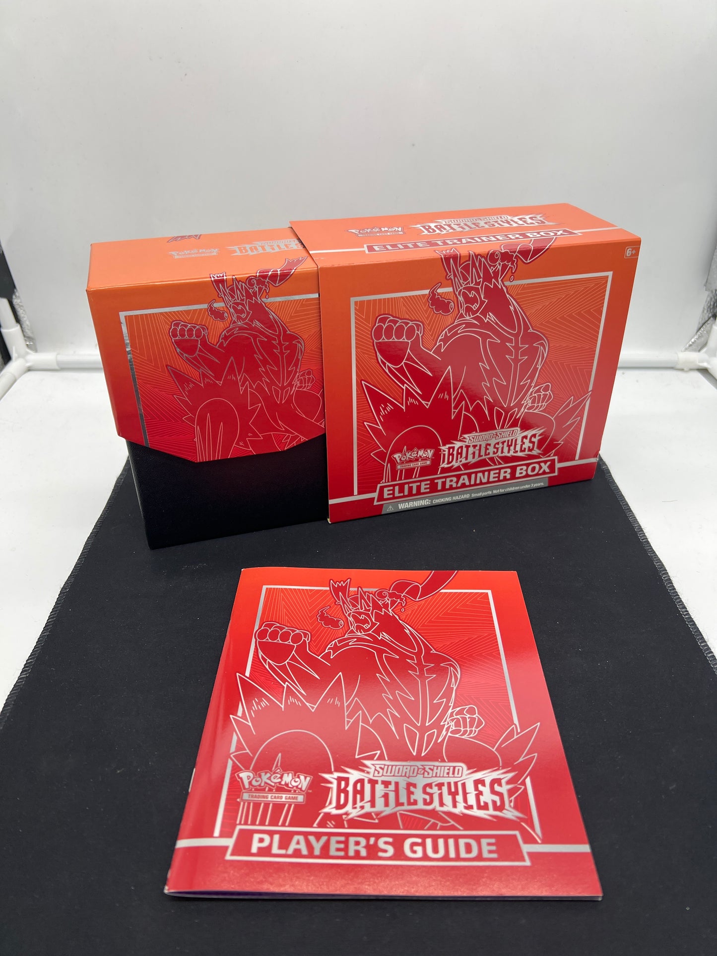 Auction Lot 10: Pokemon SWSH Battle Styles EMPTY ETB With Guide and Accessories