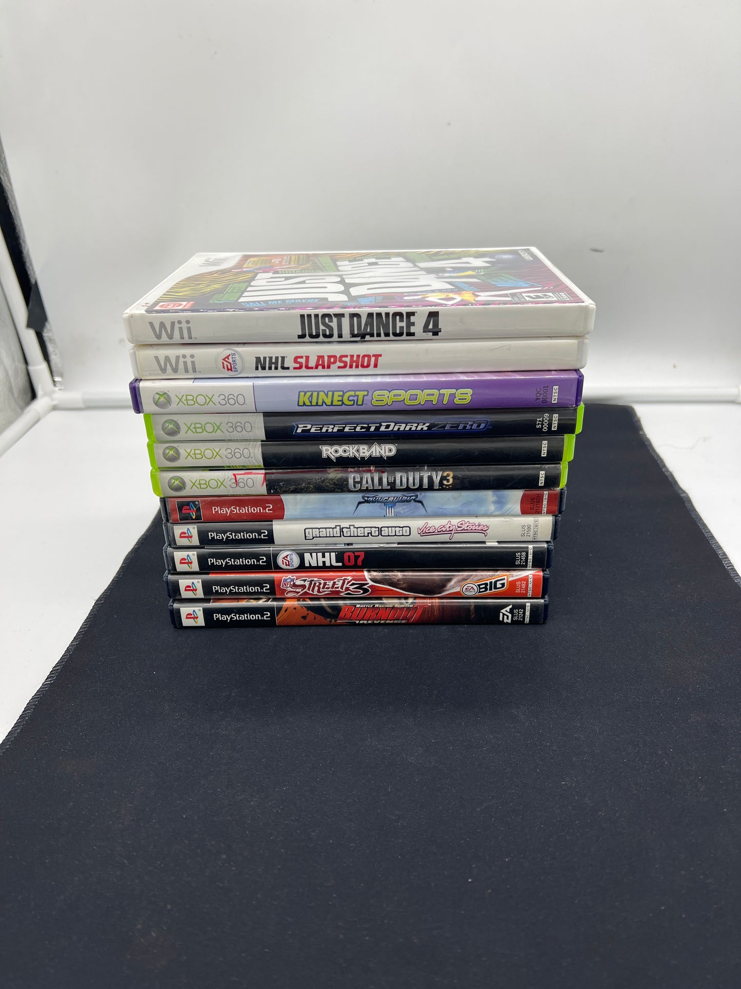 Auction Lot 167: Assorted Empty Video Game Cases Lot 3