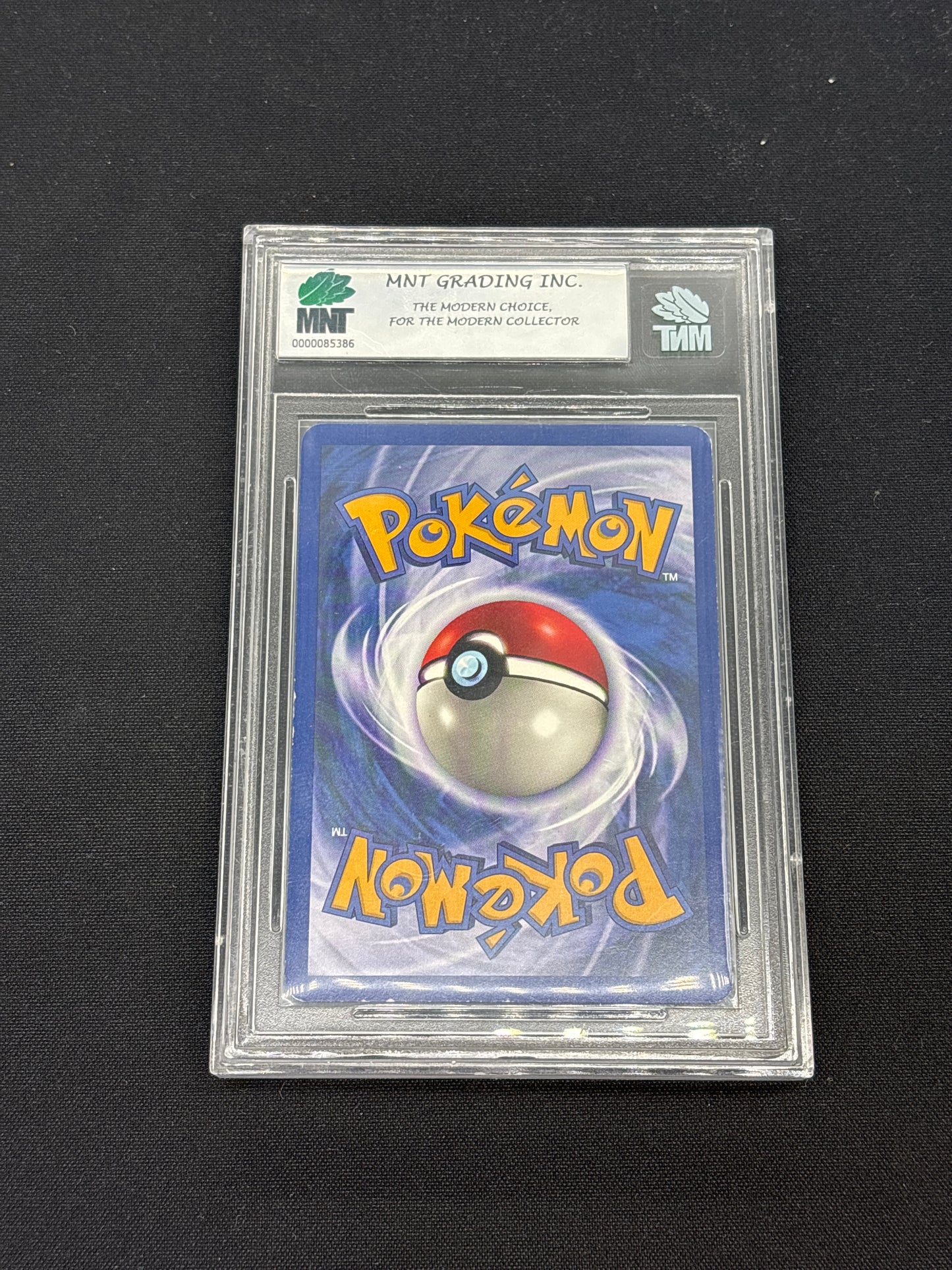 Auction Lot 1: MNT 8.0 1st Edition Dragonite Non Holo Rare Pokemon Fossil