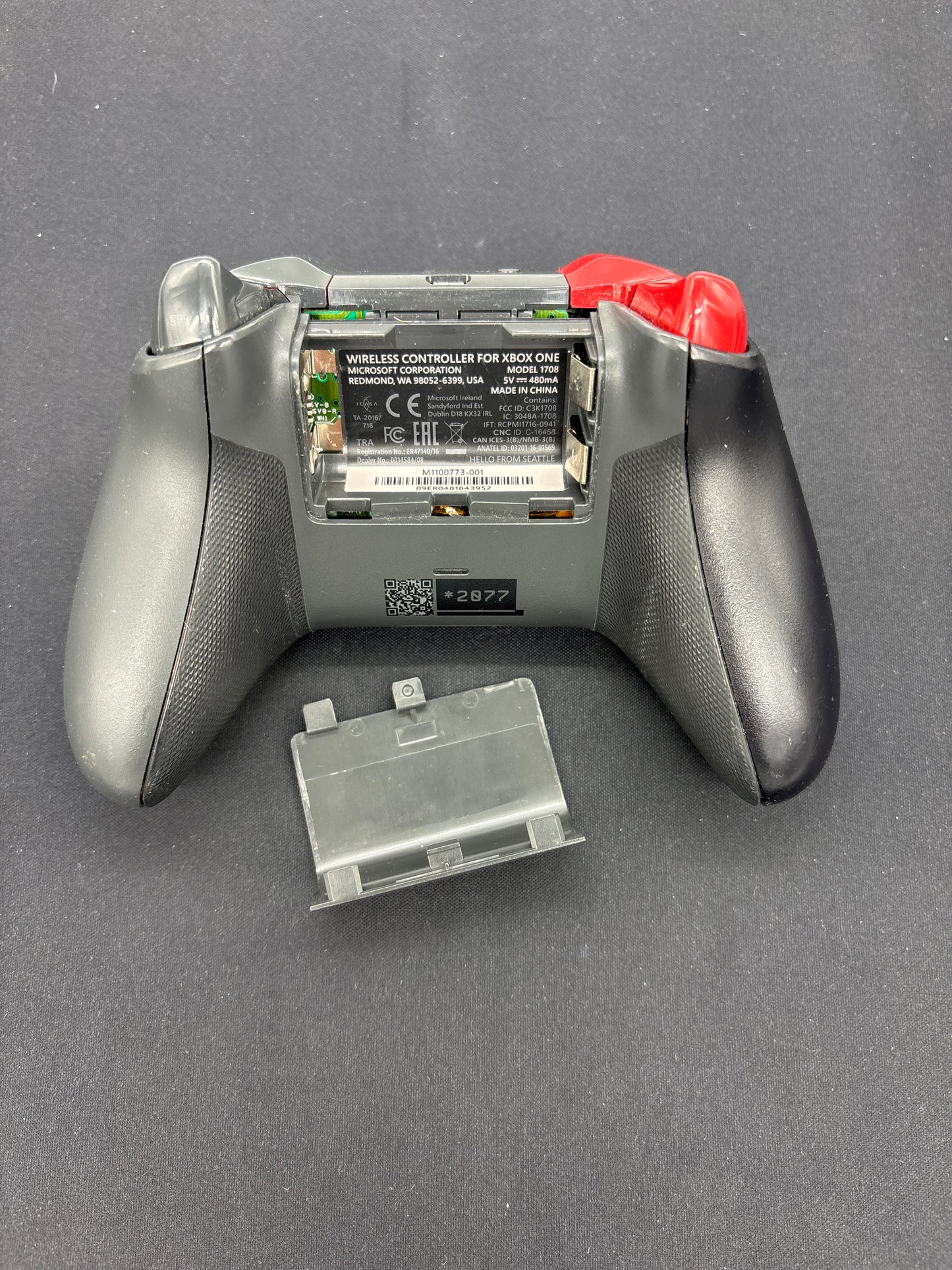 Auction Lot 34: XBOX One Controller Lot 2 Not Working For Parts