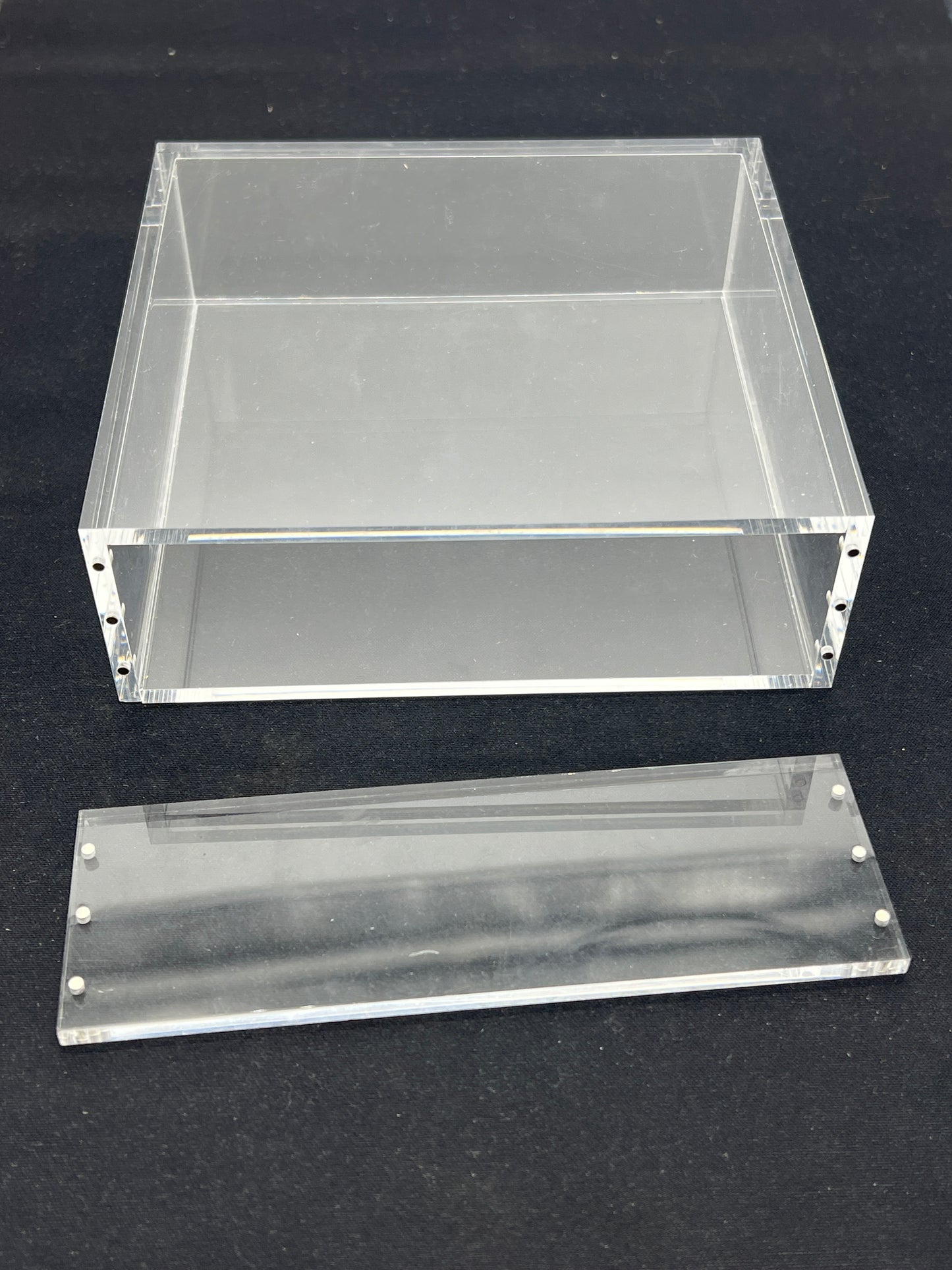 Auction Lot 50: Acrylic Case With Magnet Lid for Japanese Main Series Booster Boxes
