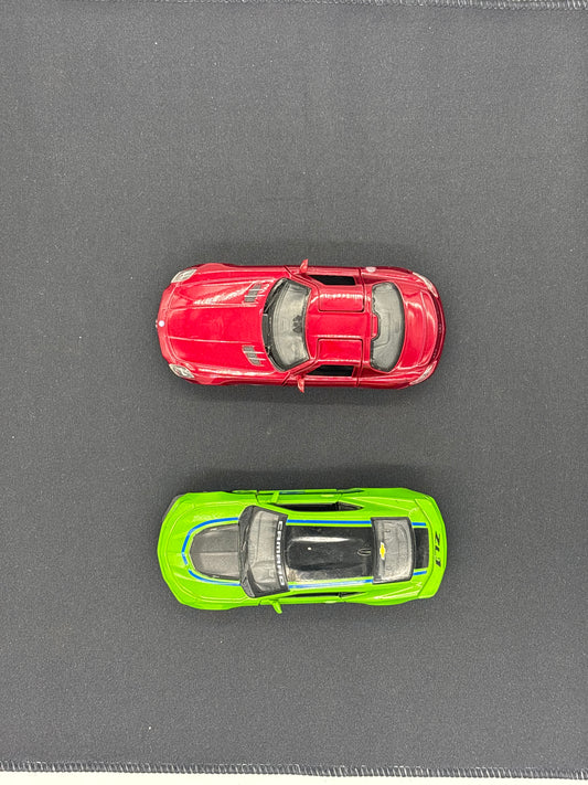 Auction Lot 103: DieCast Kinsmart Mercedes Benz SLS AMG Chevy Camaro ZL1 Lot Scale 1/36 and 1/38 As Is