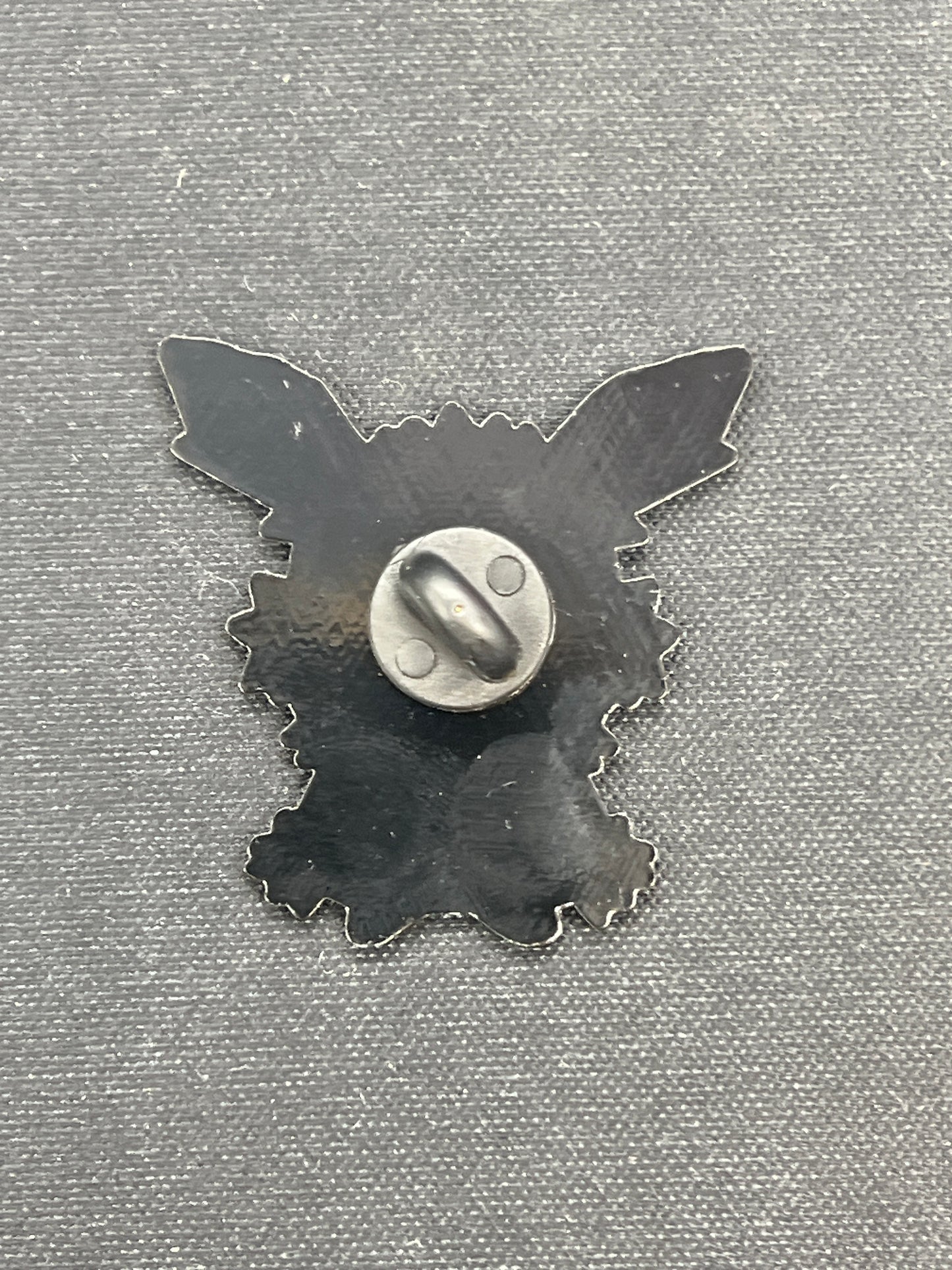 Auction Lot 174: Pokemon Pin Jolteon Pikachu Poncho