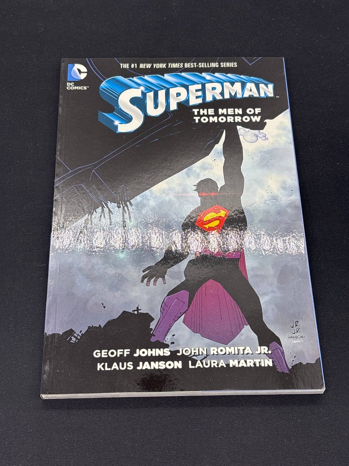Auction Lot 61: DC Comics Superman The Men of Tomorrow Graphic Novel