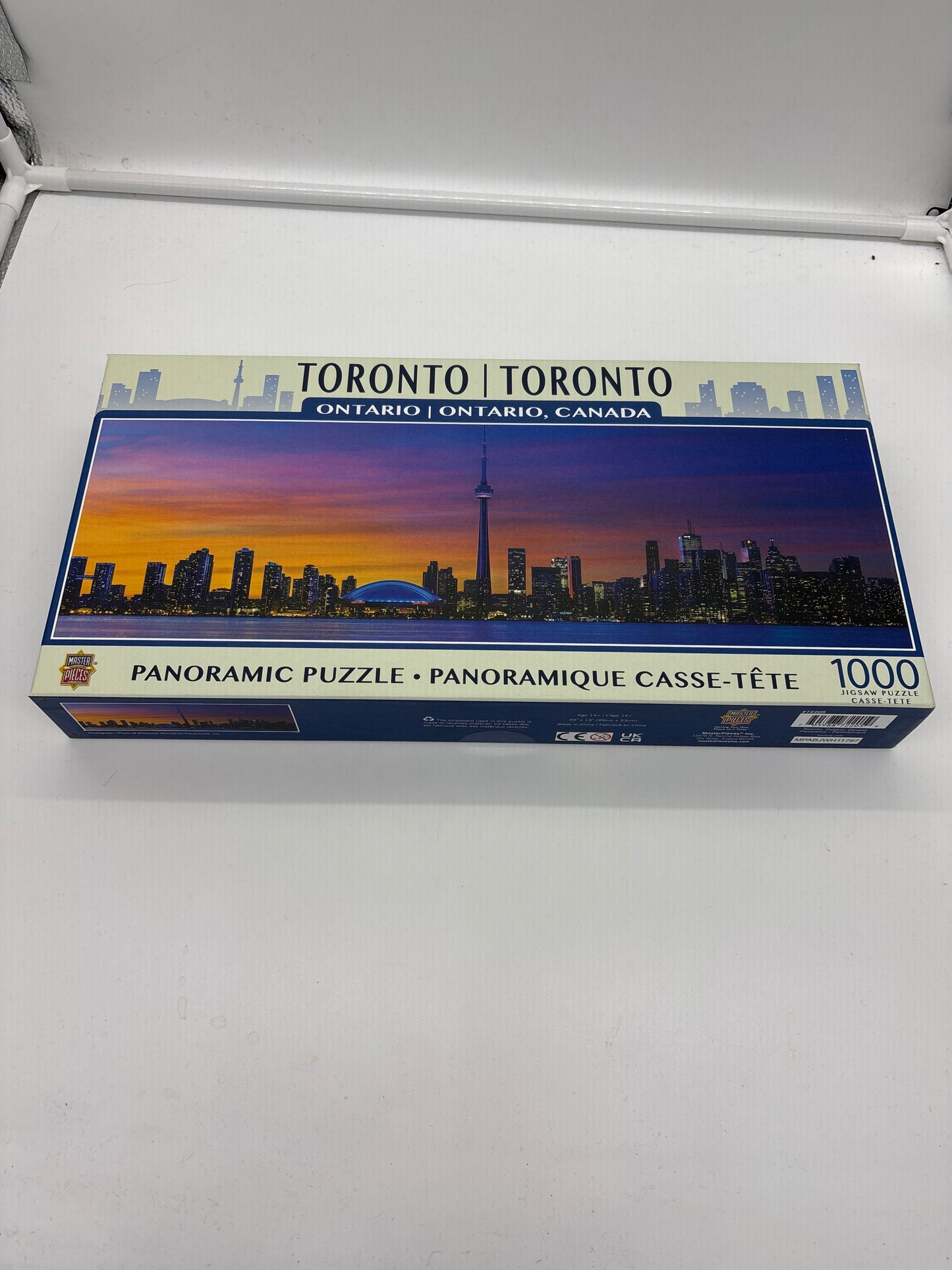 Auction Lot 114: Panoramic 1000 Piece Puzzle Toronto Canada