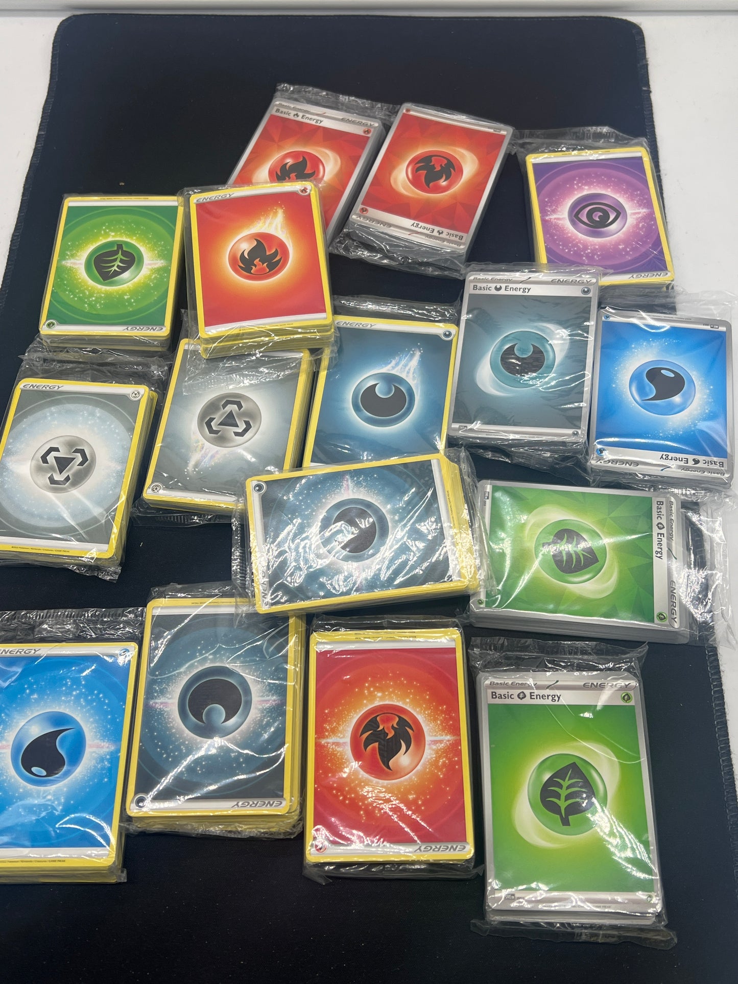 Auction Lot 85: Pokemon Cards Assorted Bulk Energy Lot of 16 Sealed