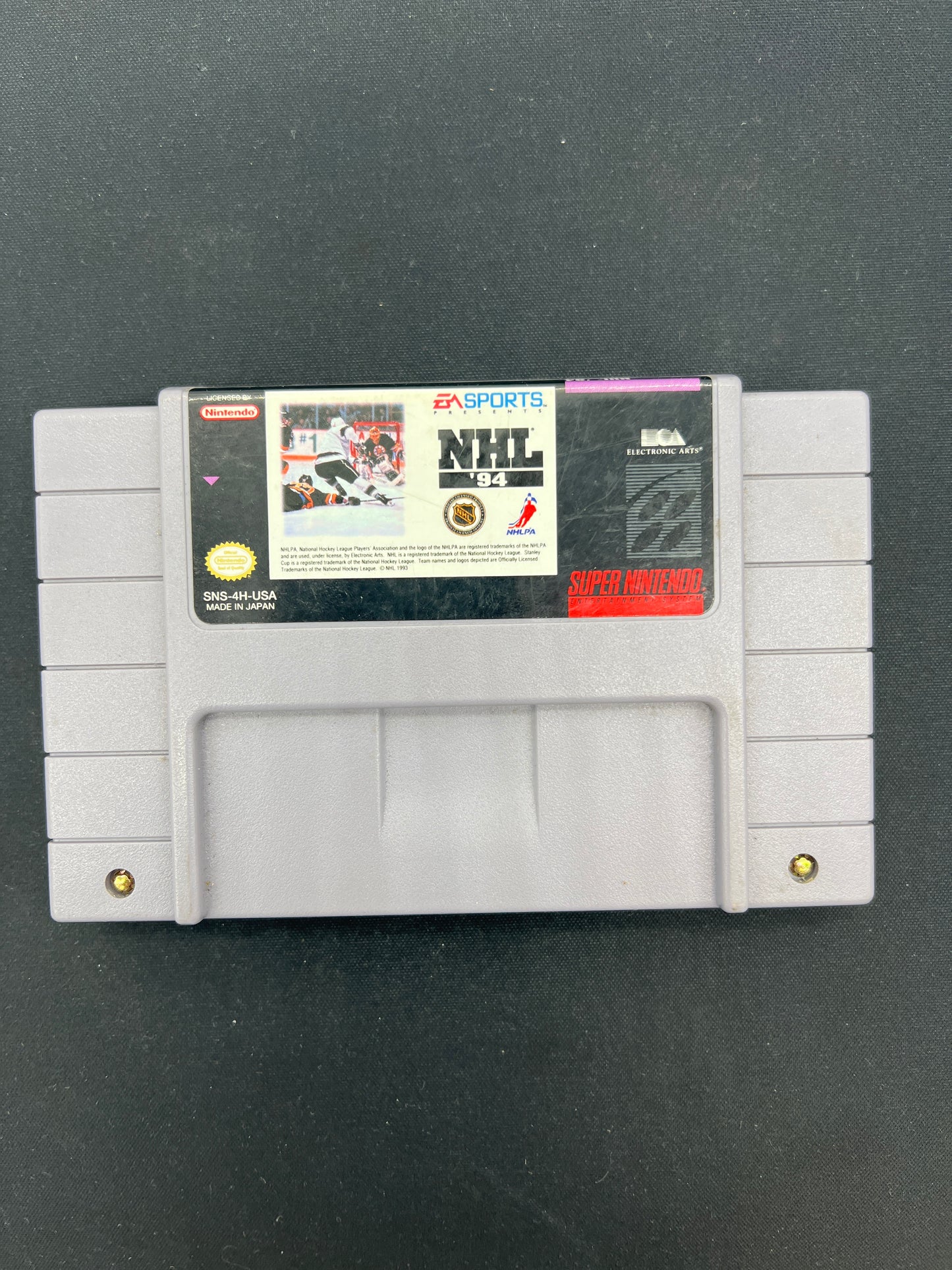 Auction Lot 93: SNES Video Game NHL '94 Loose