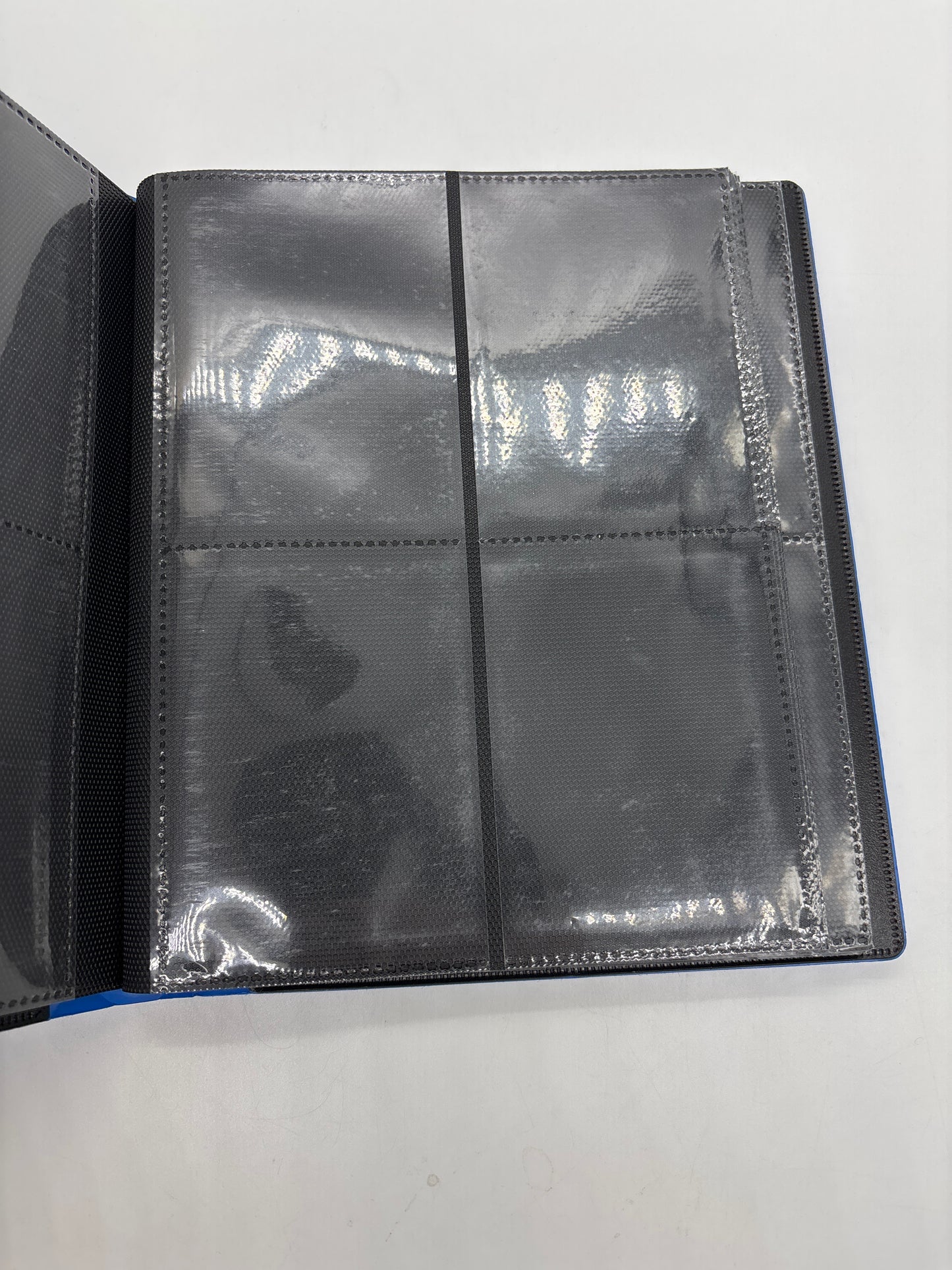 Auction Lot 95: UltraPro Blue 4 Pocket TCG Binder Lightly Used