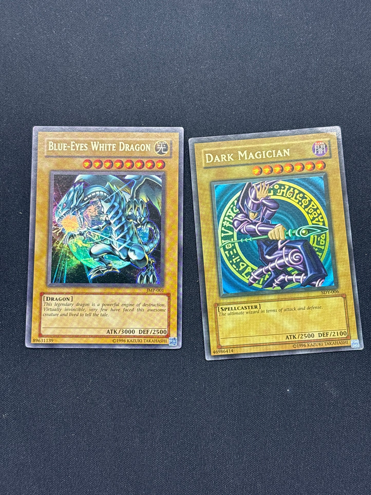 Auction Lot 179: Yugioh Blue Eyes White Dragon Dark Magician Holo 1996 Conditions Vary