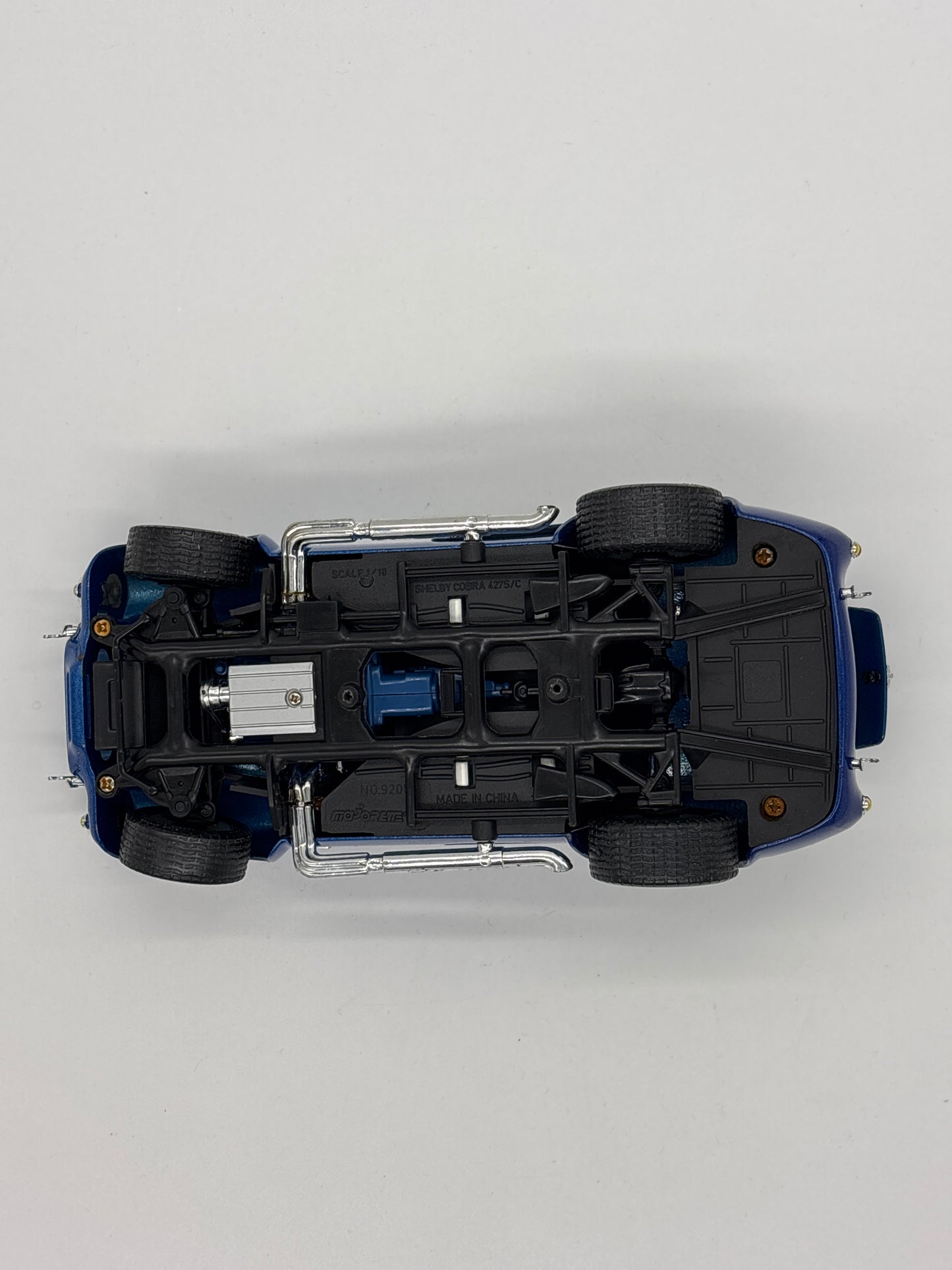 Auction Lot 137: Die Cast Shelby Cobra 427S/C Scale 1:18